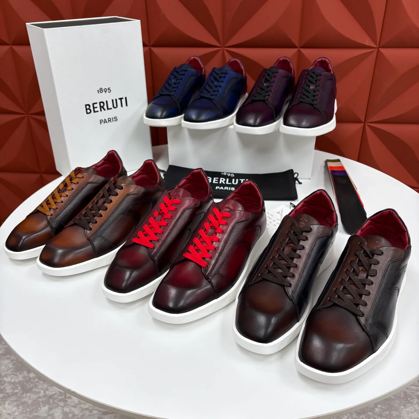 Кроссовки Мужские Berluti 17579113