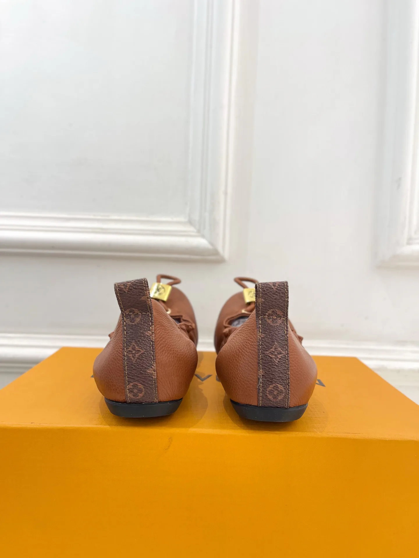 Балетки Женские Louis Vuitton 17646563