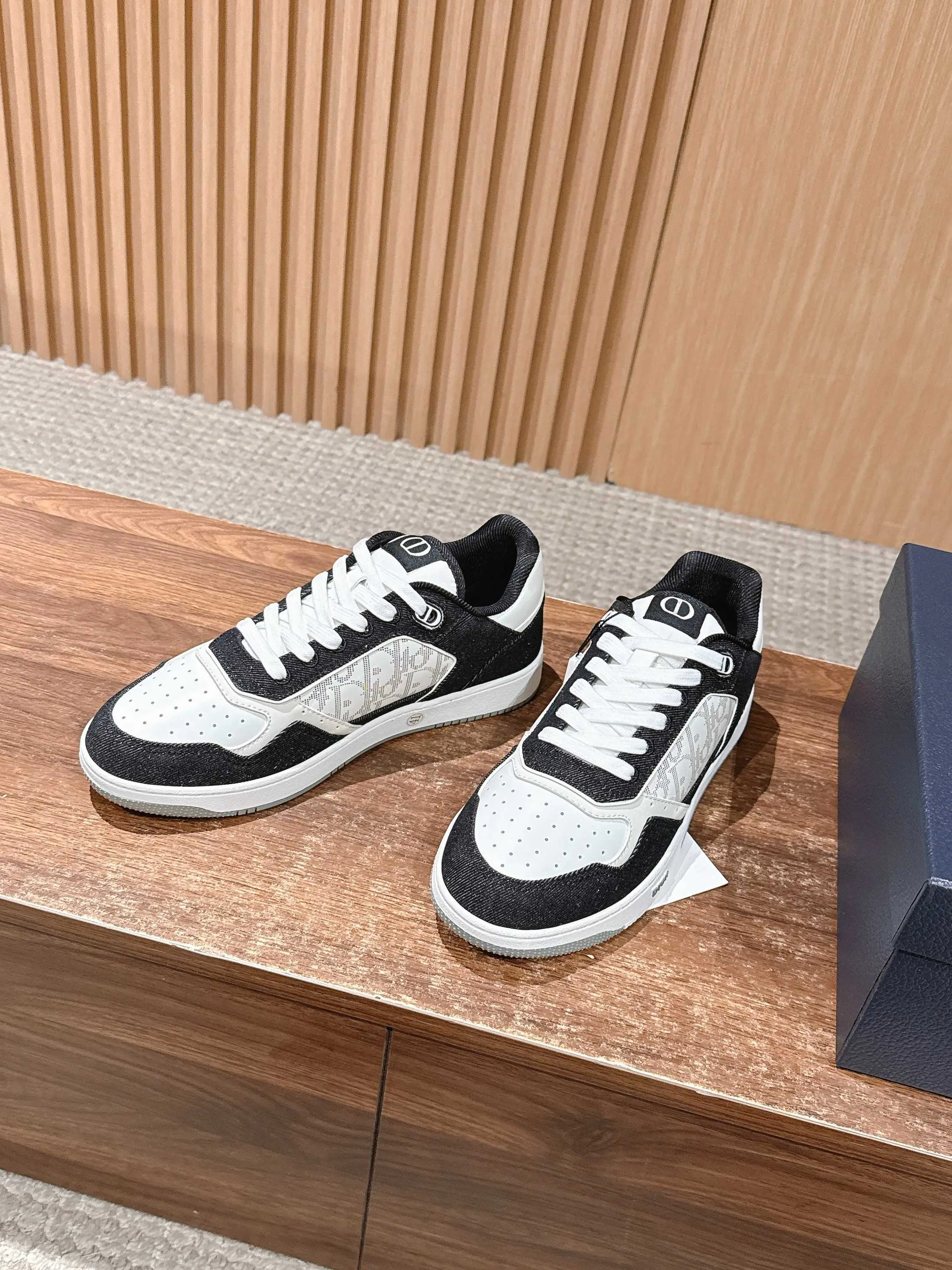 Кроссовки Мужские Christian Dior 4385841