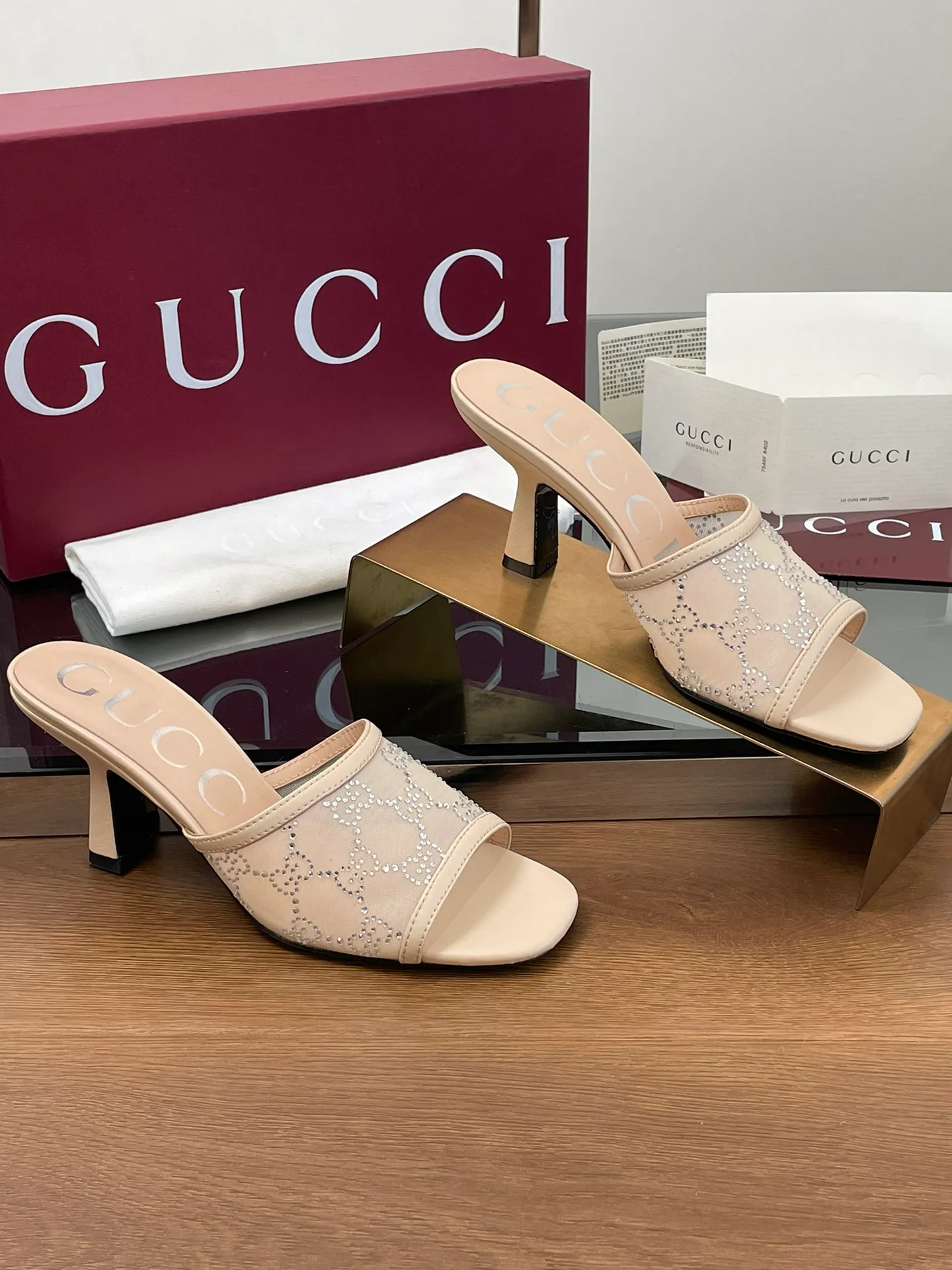 Босоножки Женские Gucci 13413369