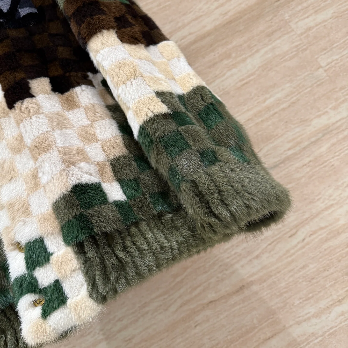 Куртки И Пуховики Женские Louis Vuitton 1061367