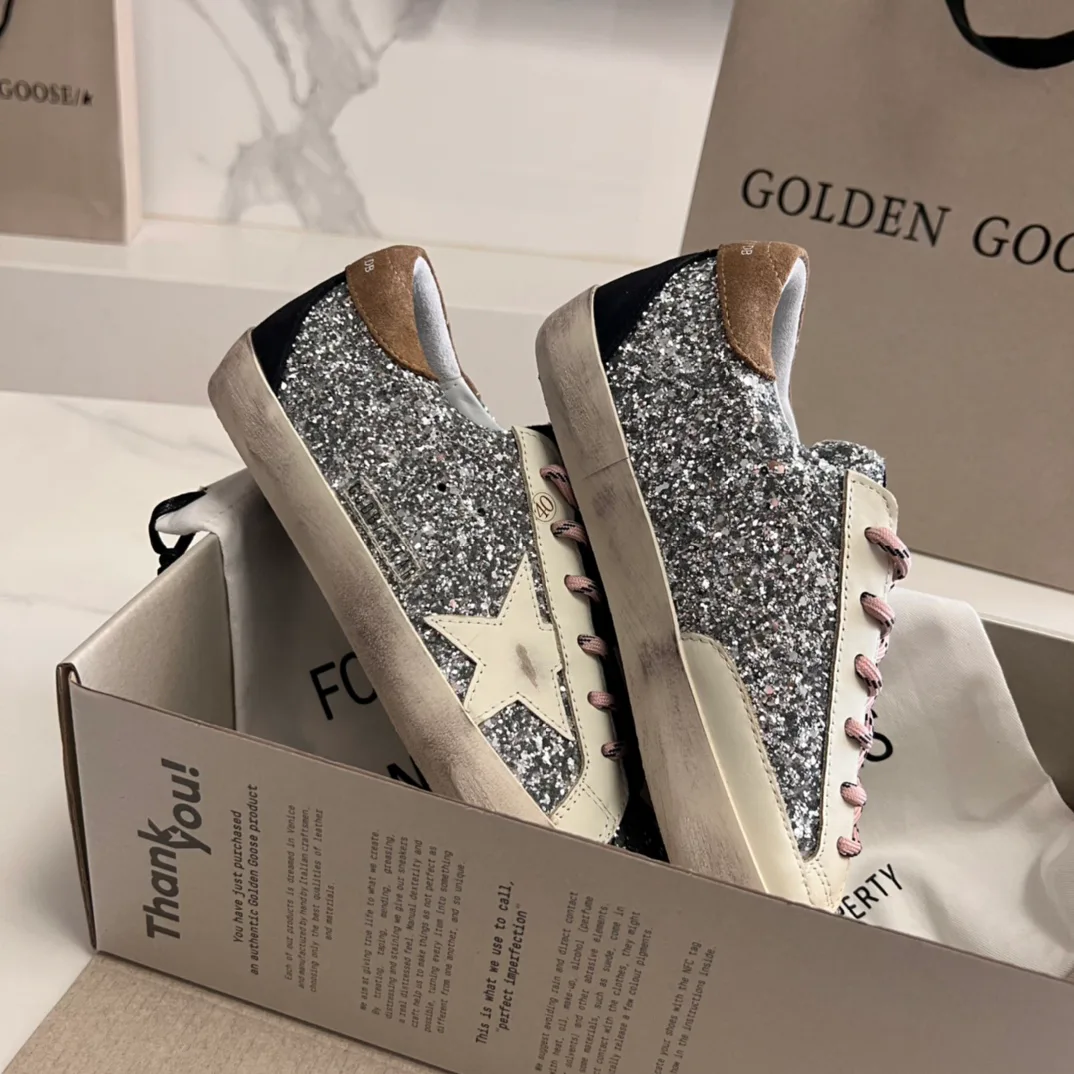 Кроссовки Женские Golden Goose 16995667