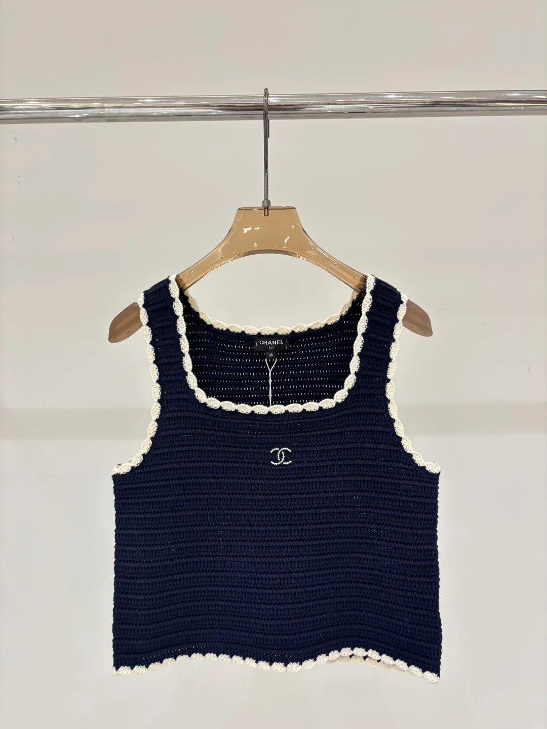 Жилеты Женские Chanel 13170020