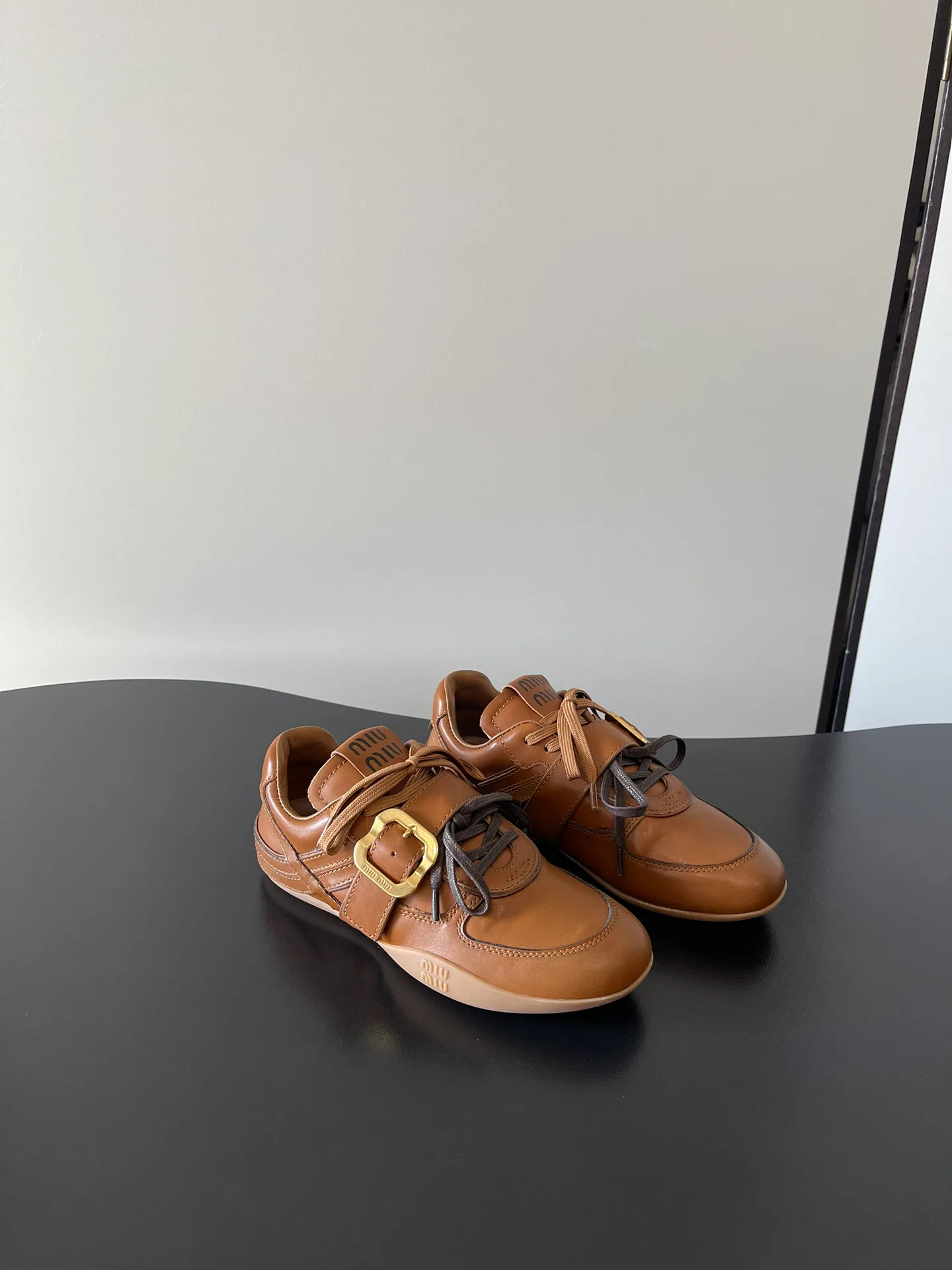 Кроссовки Женские Miu Miu 10655018