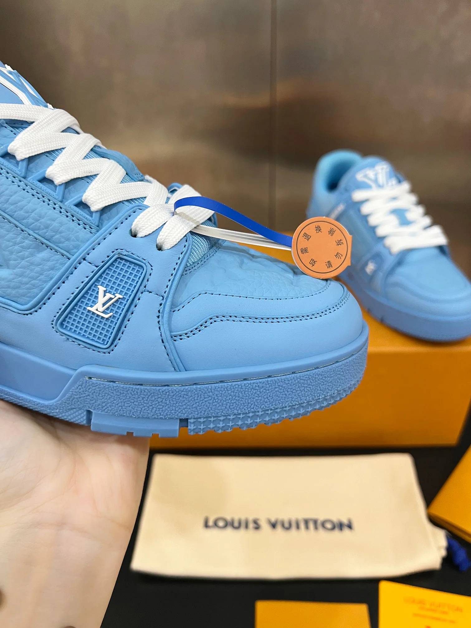 Кроссовки Женские Louis Vuitton 9976