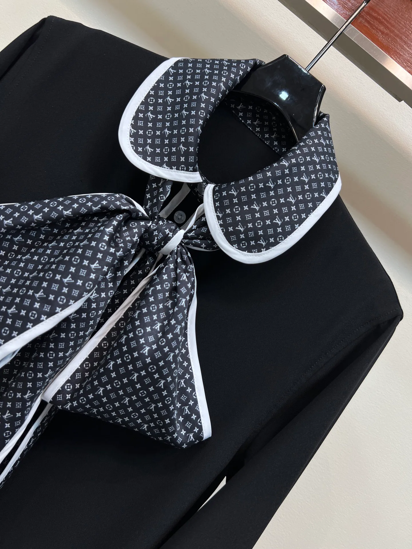 Платья Женские Louis Vuitton 11536349