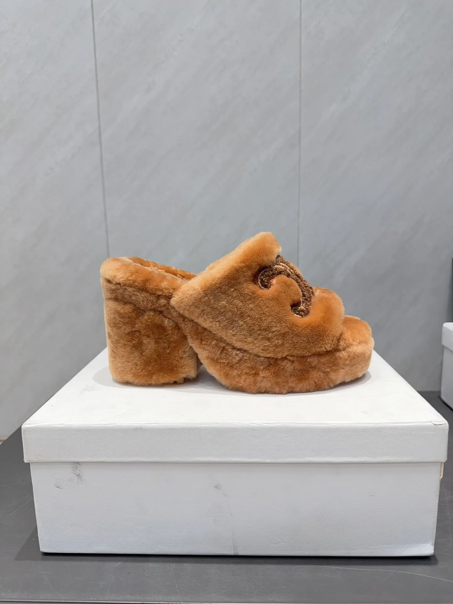 Тапочки Женские Celine 244077