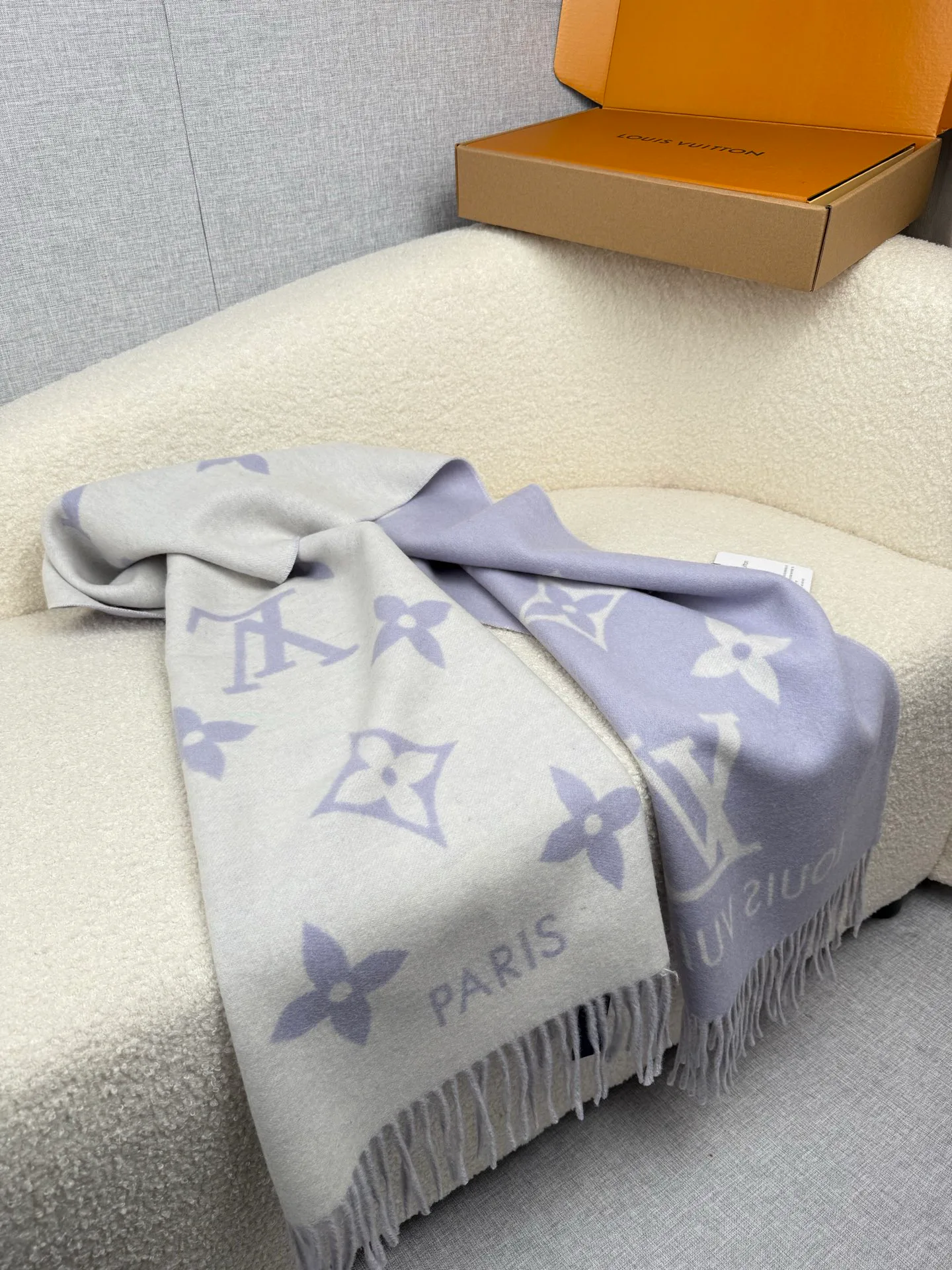 Шарфы Louis Vuitton 895113