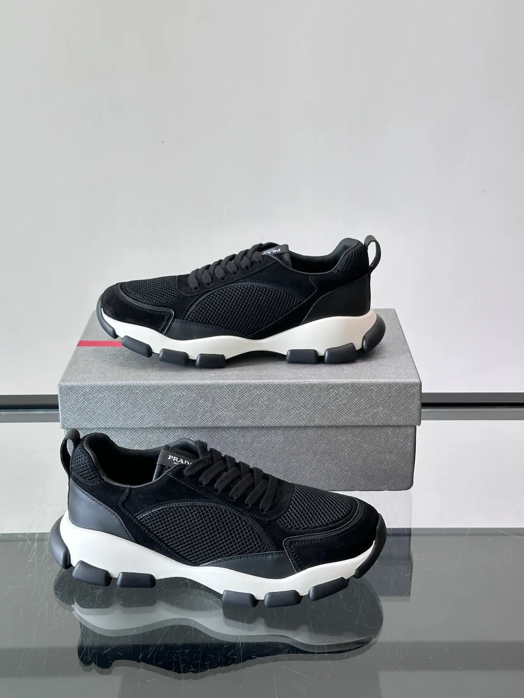 Кроссовки Мужские Prada 18102771