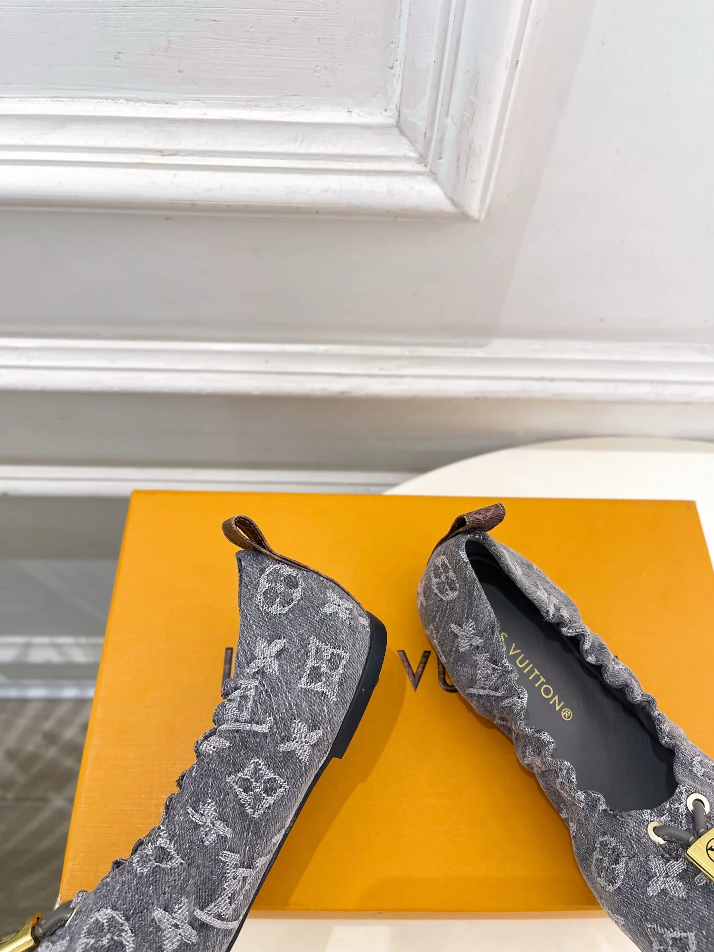 Балетки Женские Louis Vuitton 17646561