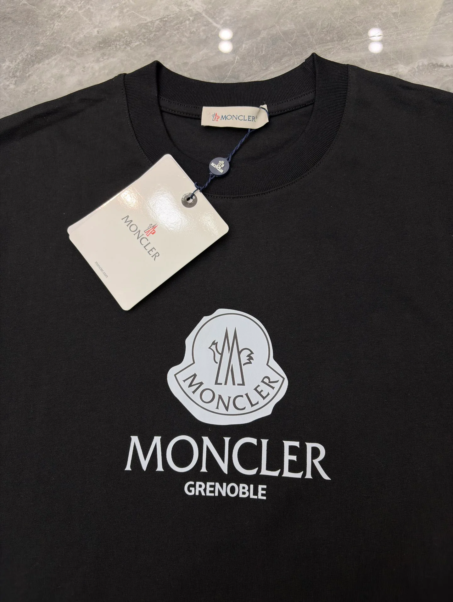 Футболки Женские Moncler 11424383