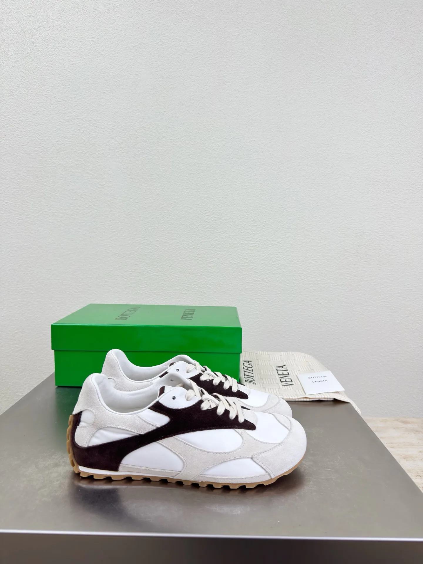 Кроссовки Женские Bottega Veneta 11616623