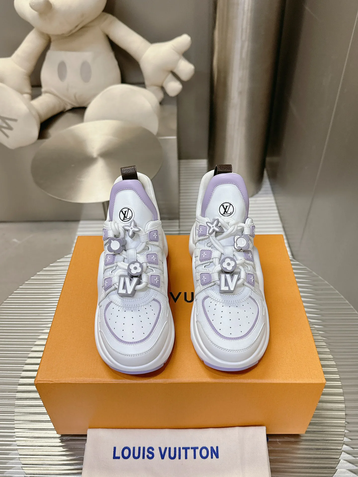 Кроссовки Женские Louis Vuitton 10273363