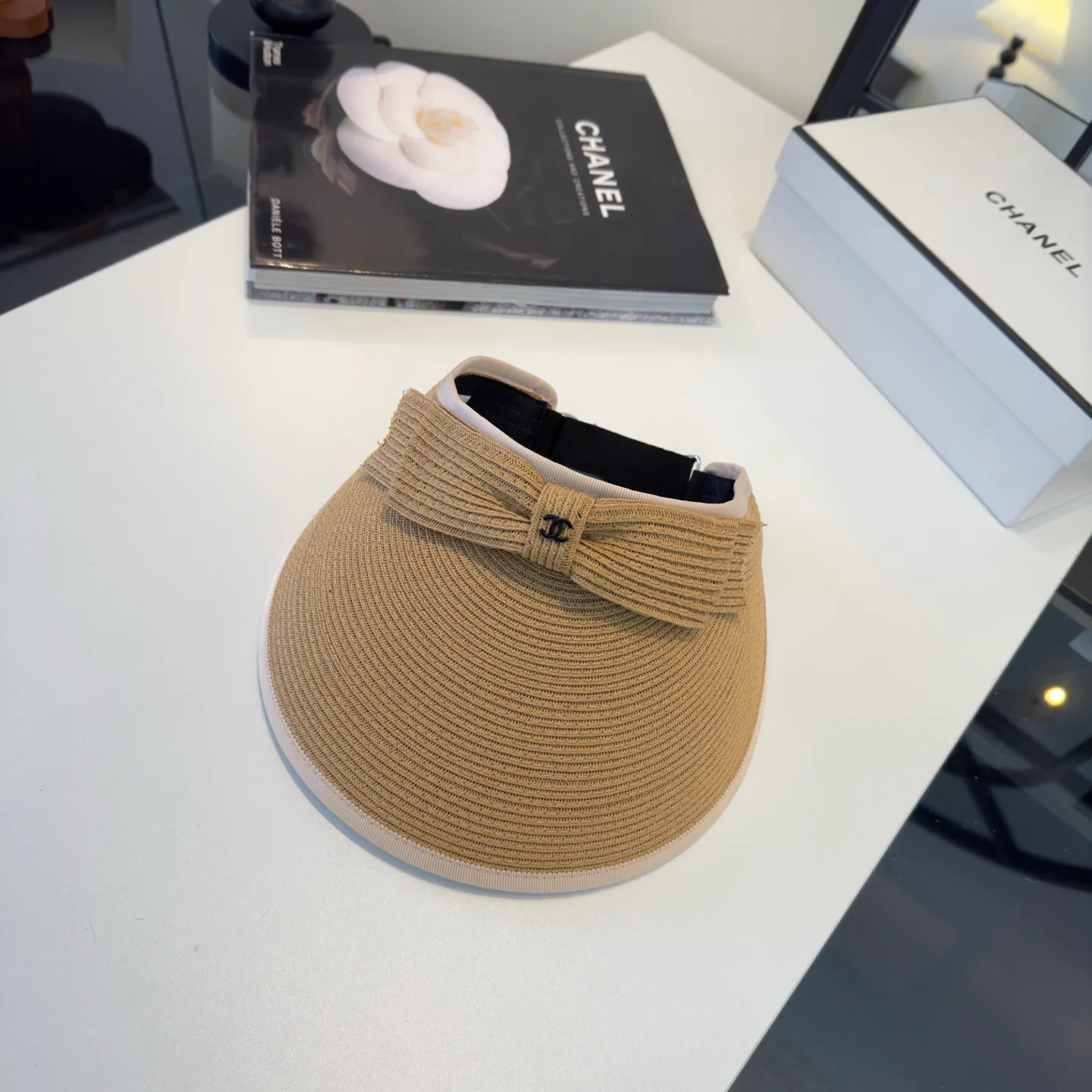 Головные Уборы Chanel 12349312