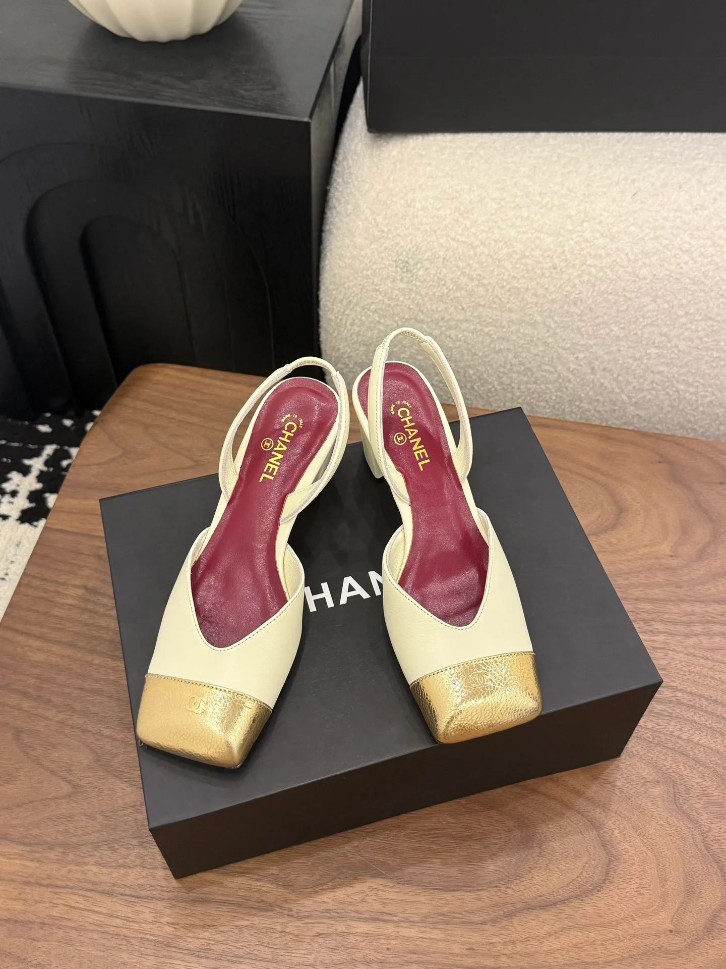 Туфли Женские Chanel 13444908