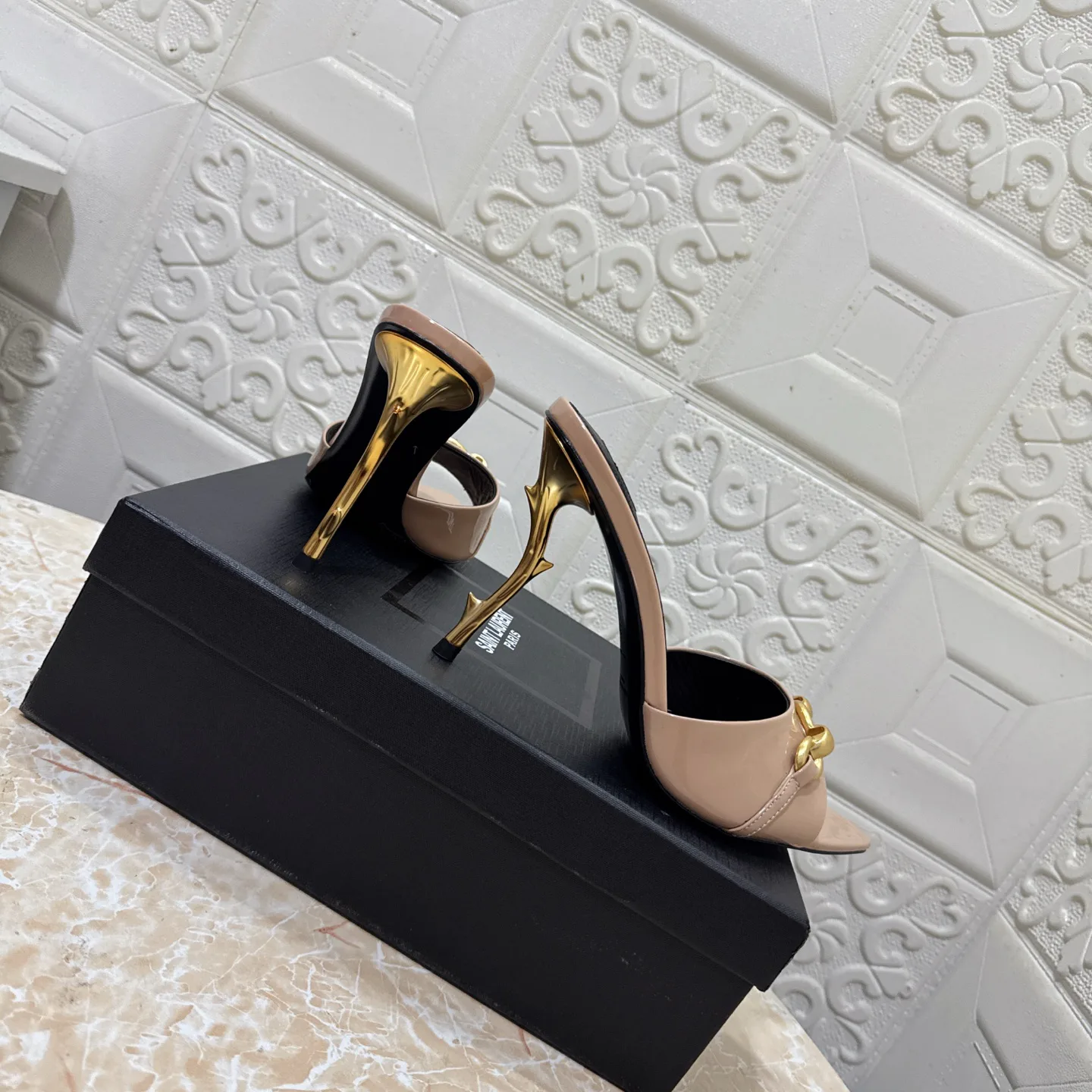 Босоножки Женские Saint Laurent 605552