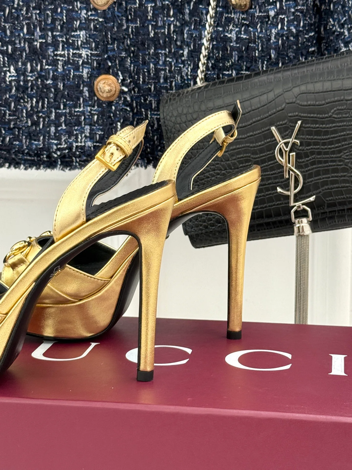 Босоножки Женские Gucci 17646535