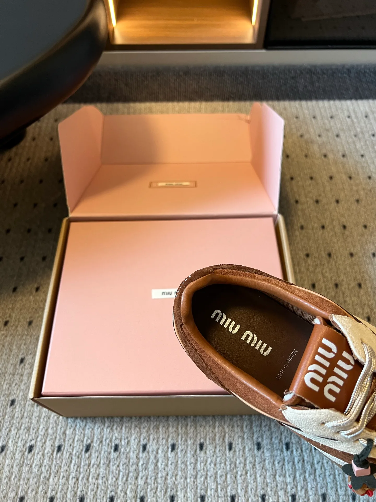 Кроссовки Женские Miu Miu 18462164