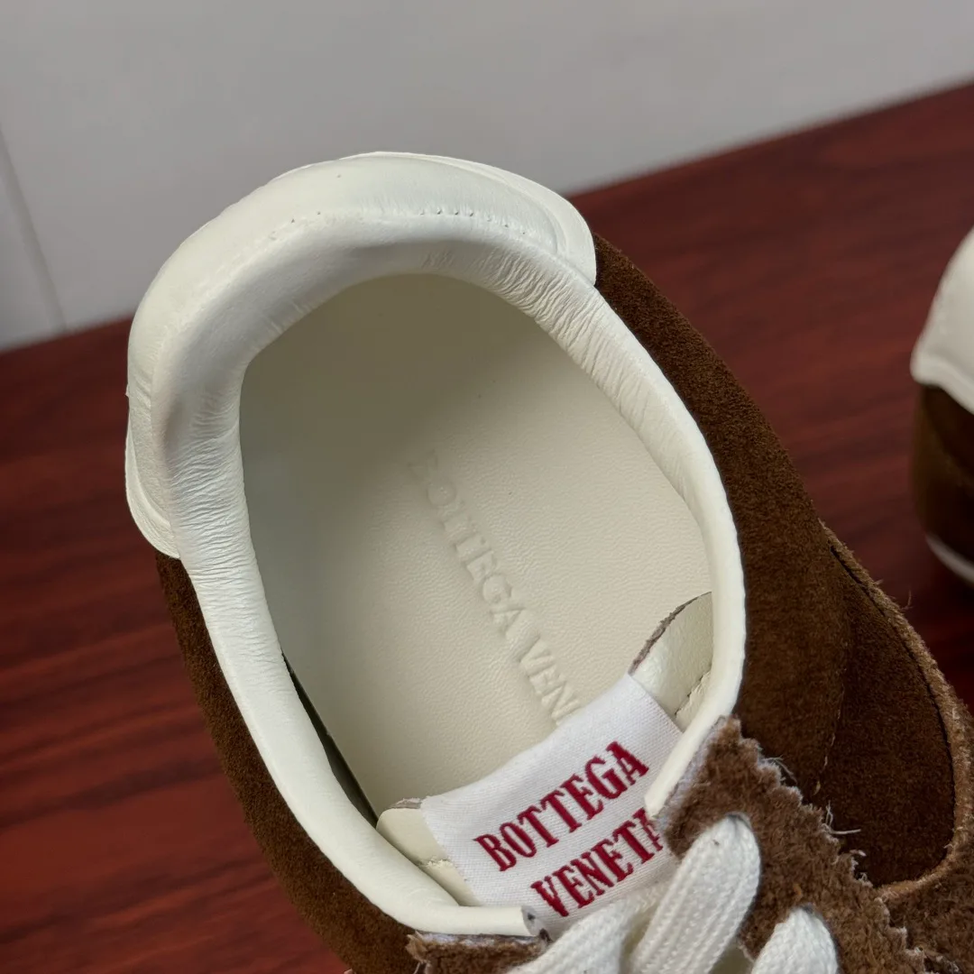 Кроссовки Женские Bottega Veneta 19241769