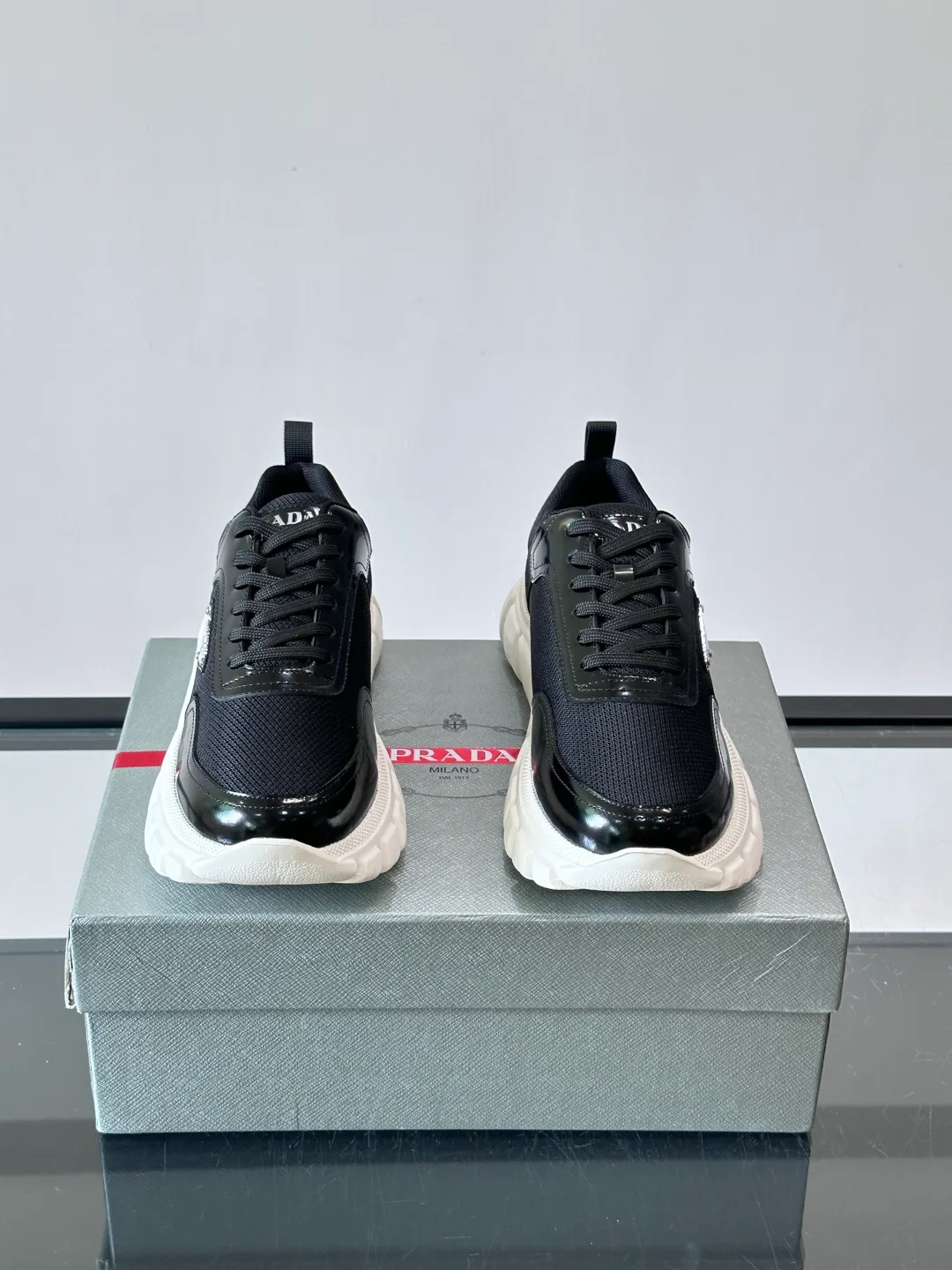 Кроссовки Женские Prada 17328735