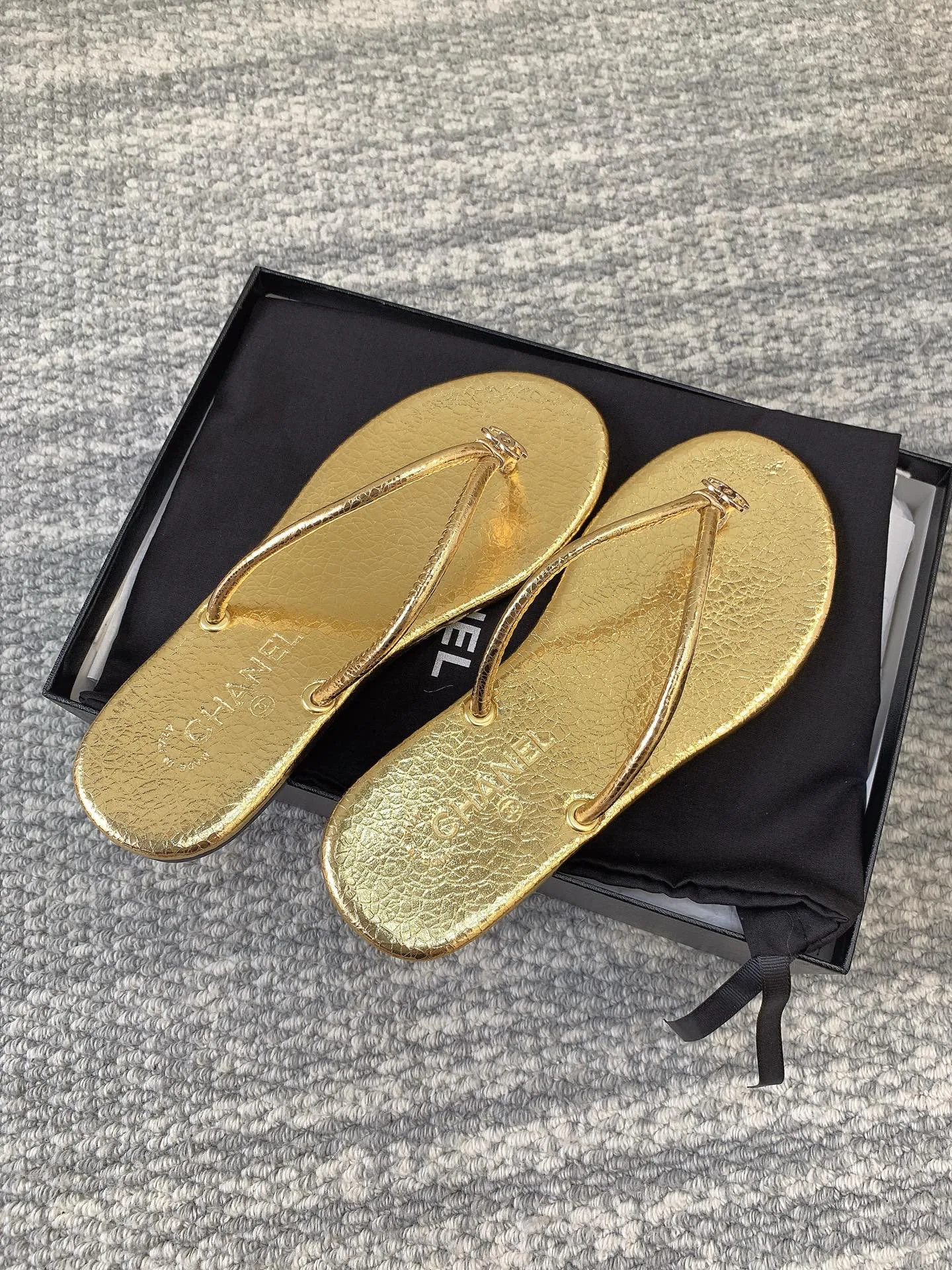 Шлепанцы Женские Chanel 13084990