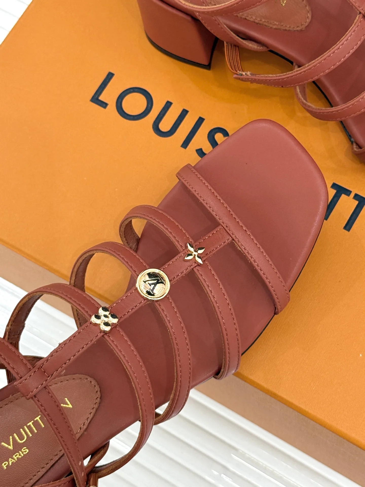 Босоножки Женские Louis Vuitton 17234888
