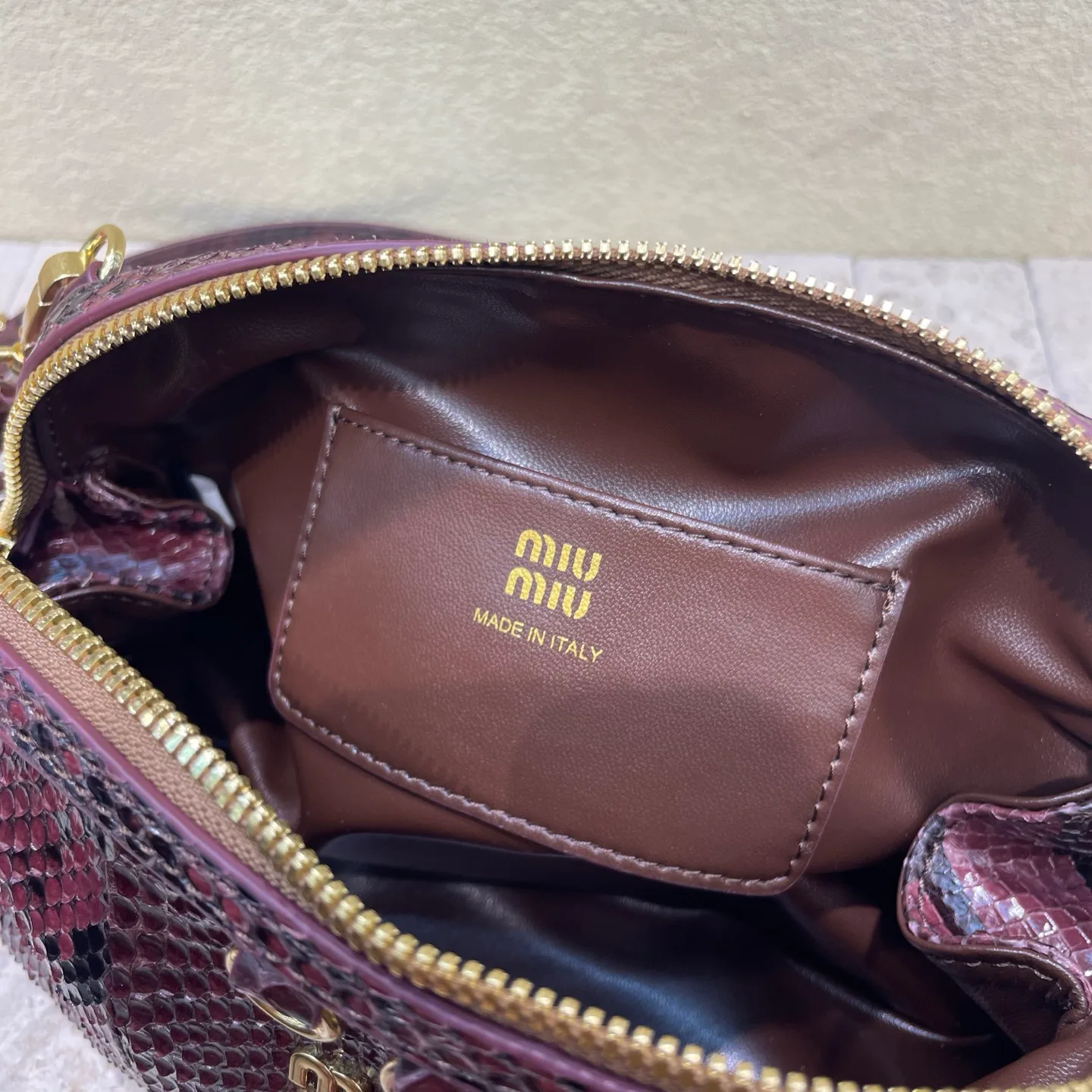 Классические Сумки Женские Miu Miu 12702925