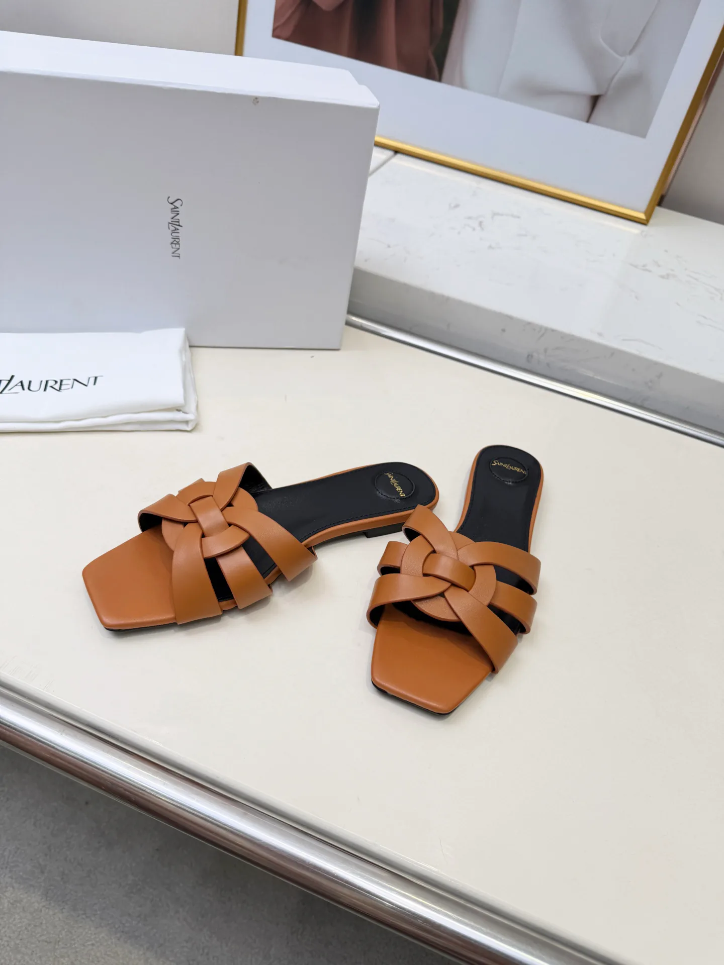 Шлепанцы Женские Saint Laurent 18708768
