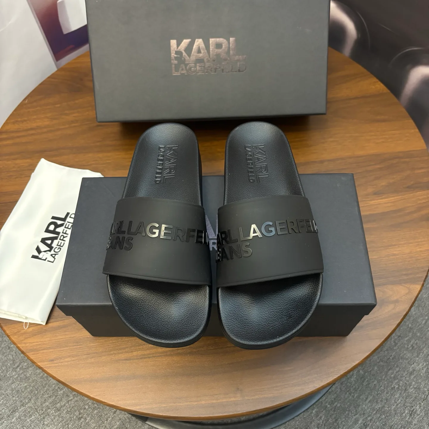 Шлепанцы Женские Karl Lagerfeld 11001538