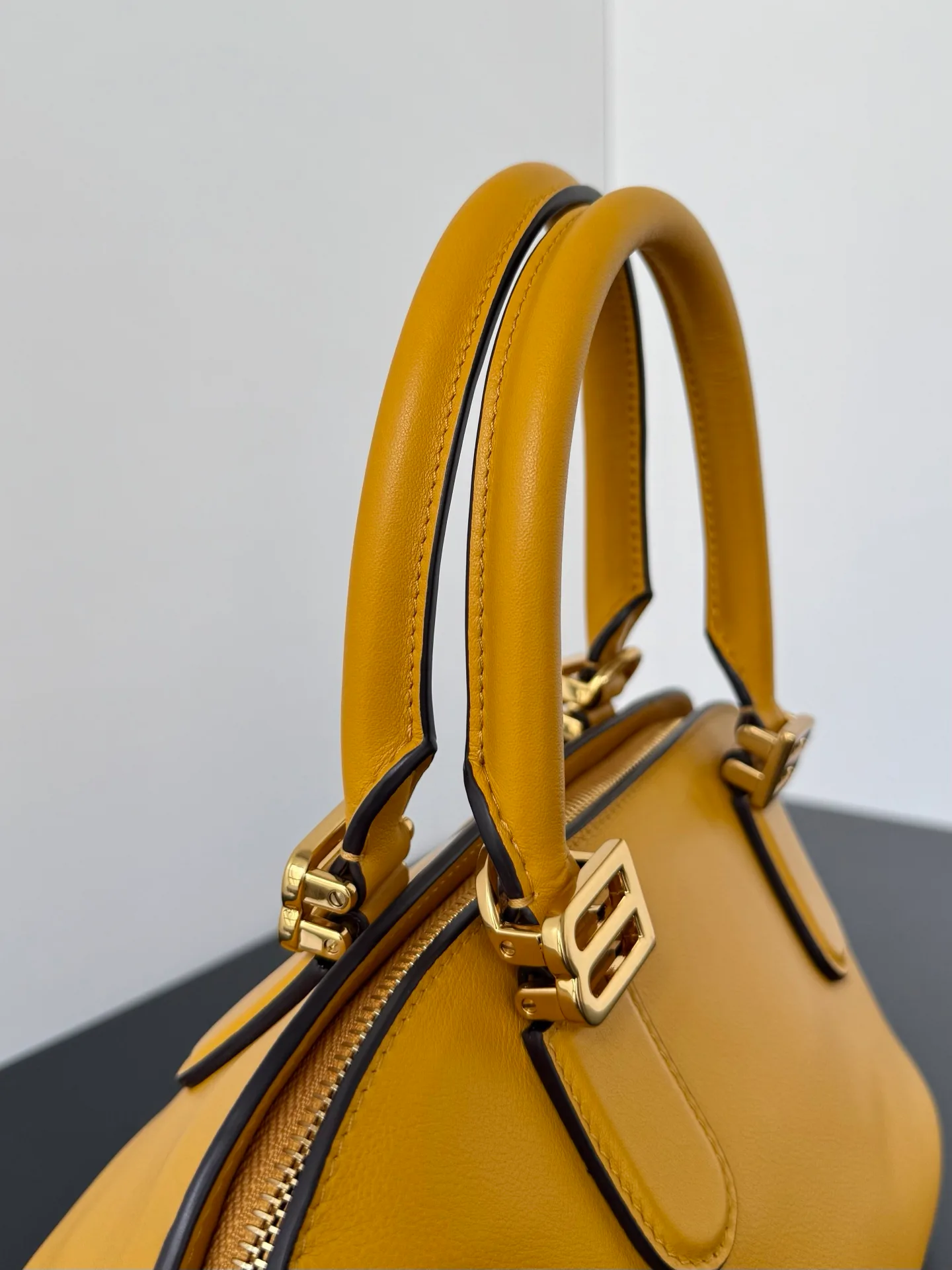 Клатчи Женские Balenciaga 11479255