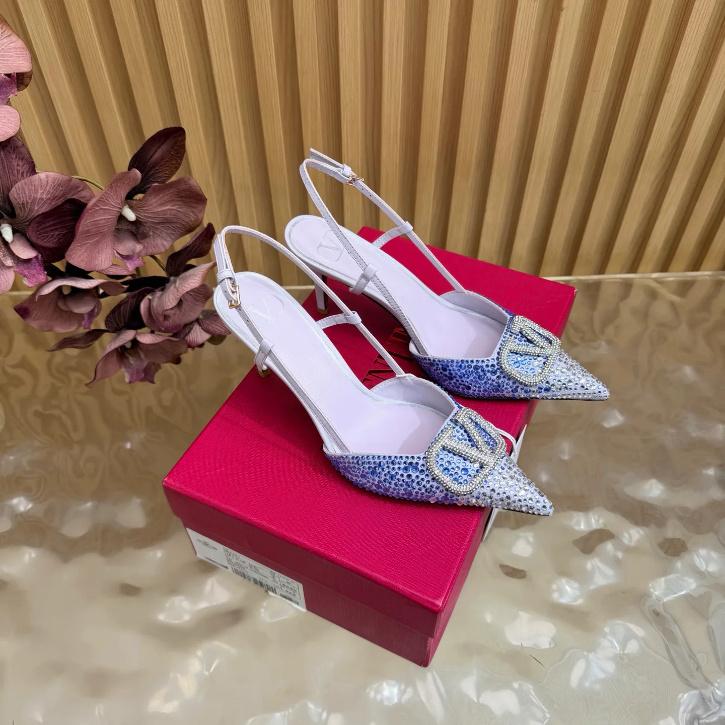 Босоножки Женские Valentino 18645829
