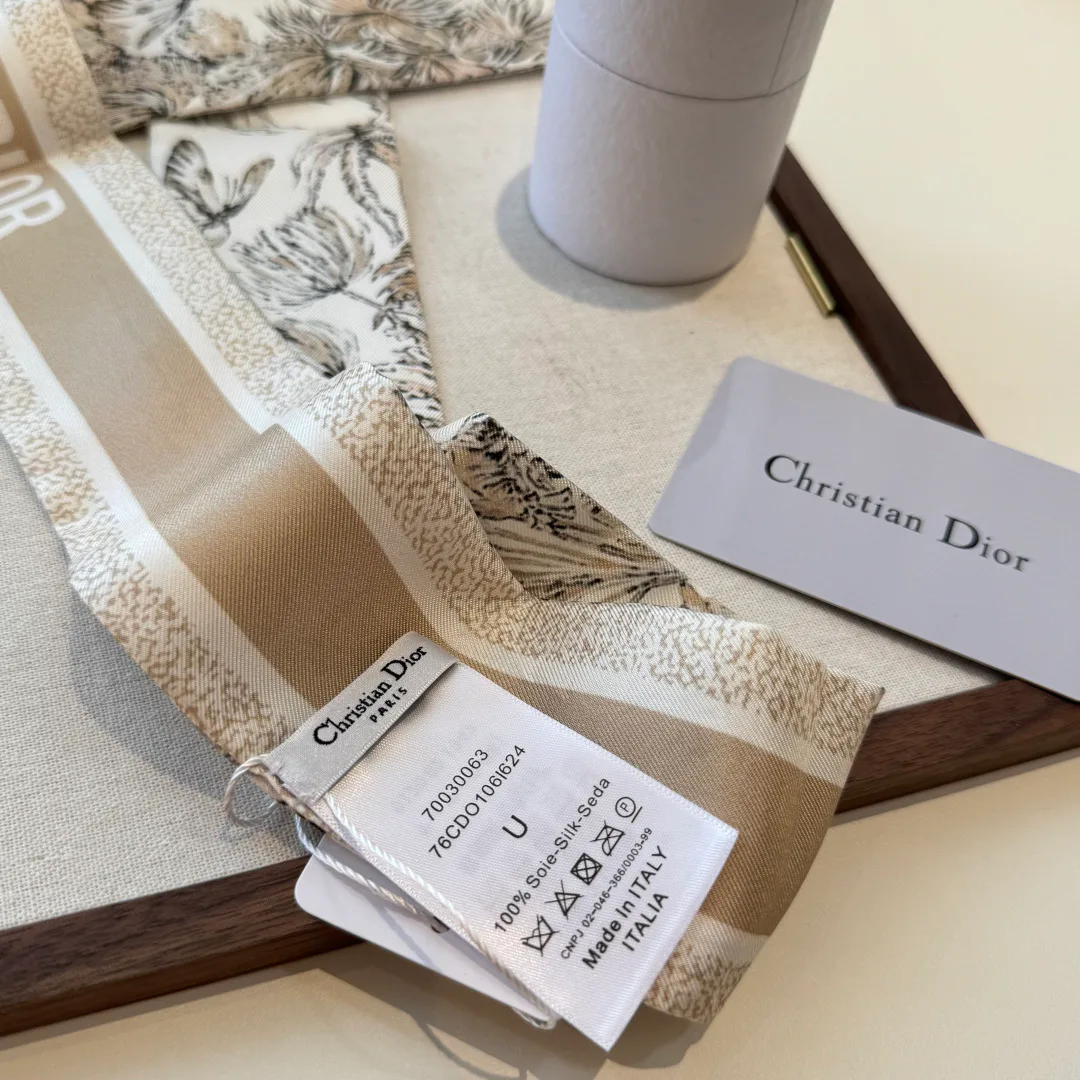 Платки Christian Dior 10416181