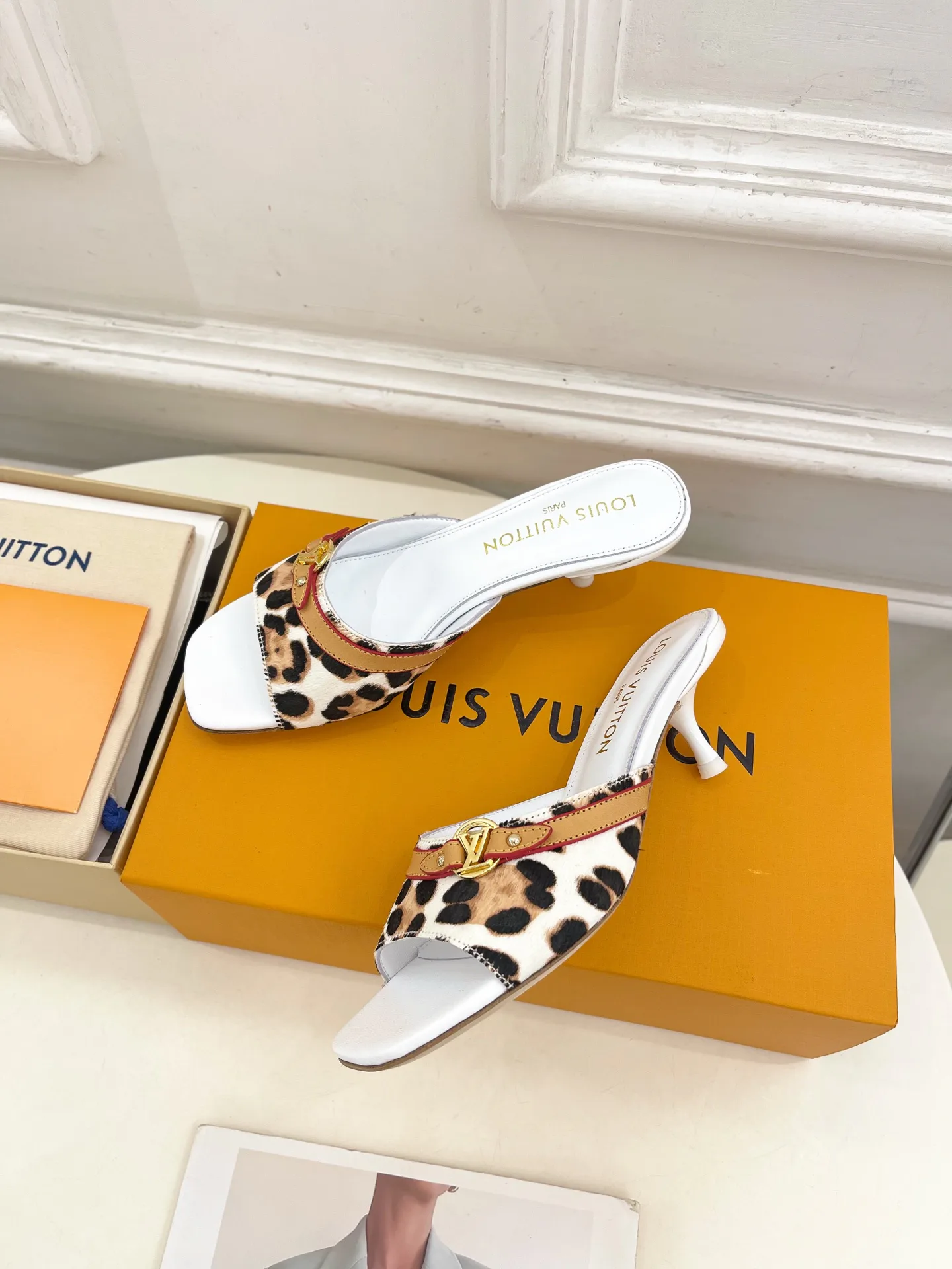 Туфли Женские Louis Vuitton 11458170