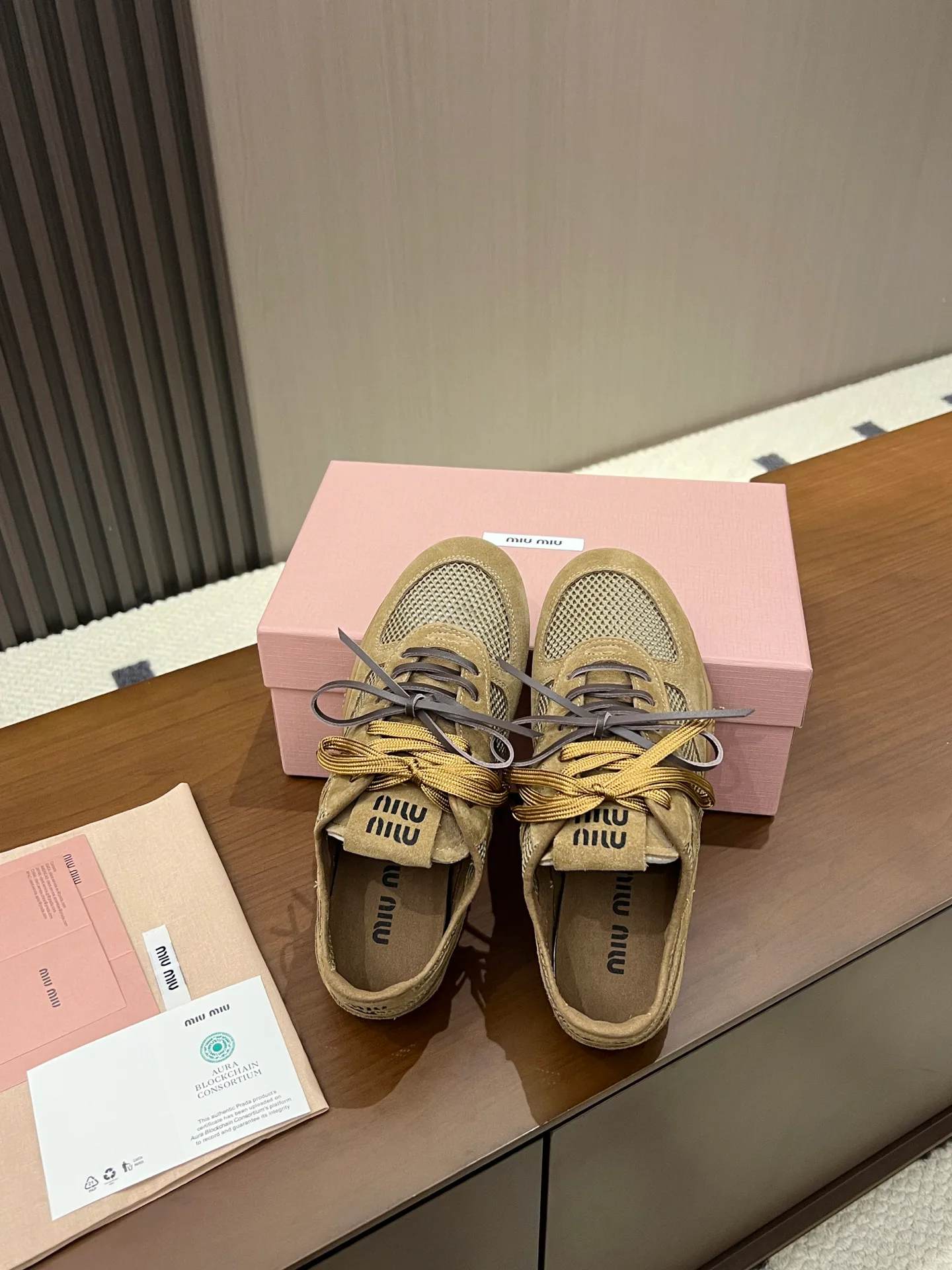 Кроссовки Женские Miu Miu 17968590