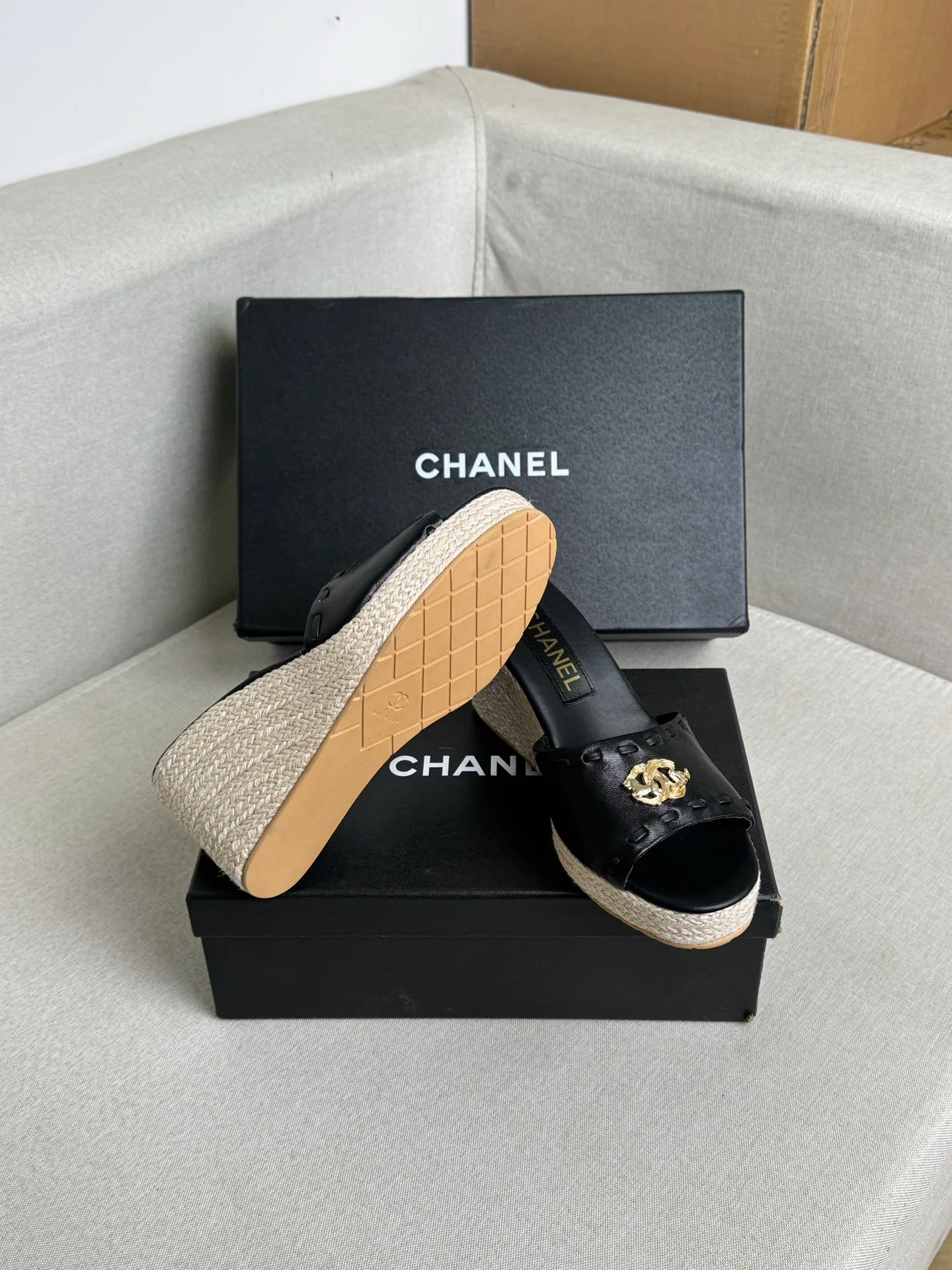 Сандалии Женские Chanel 13181144