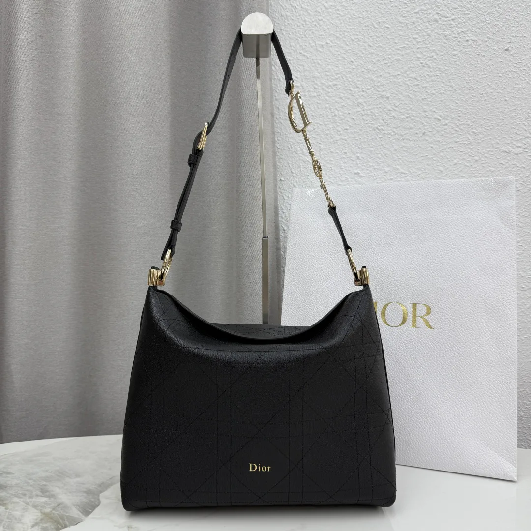 Классические Сумки Женские Christian Dior 11905756