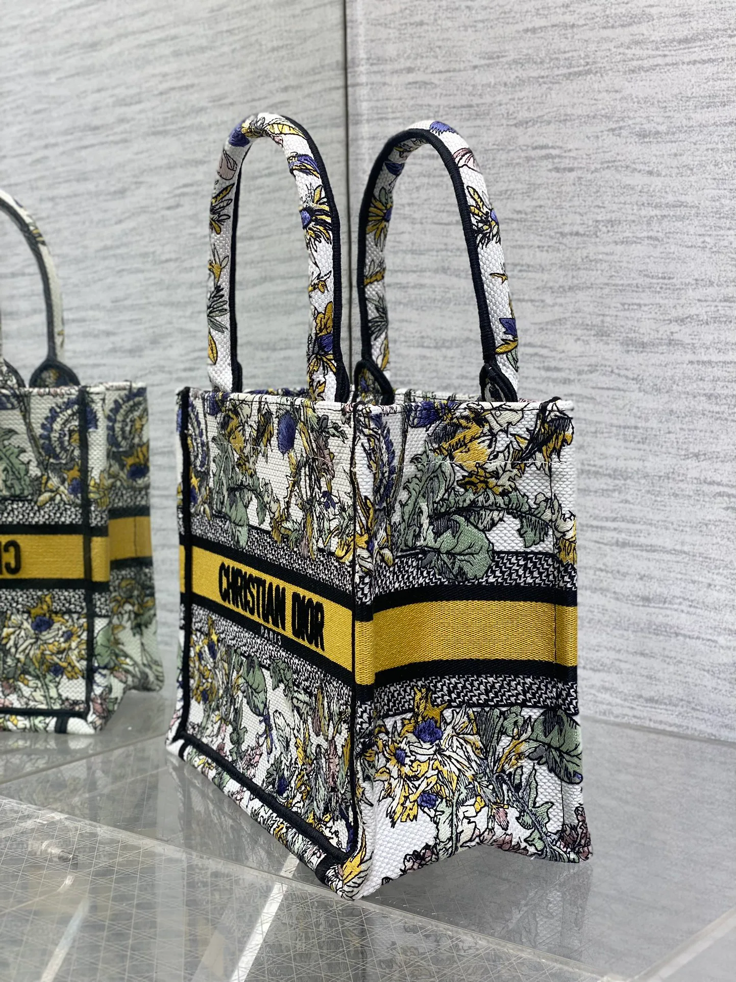 Классические Сумки Женские Christian Dior 13227208