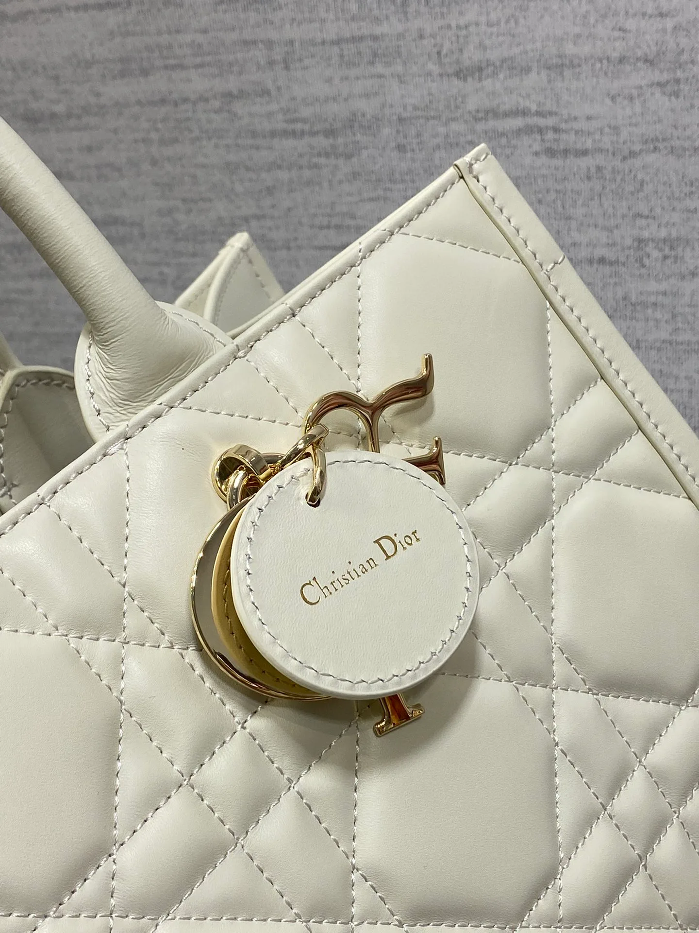 Классические Сумки Женские Christian Dior 17601402