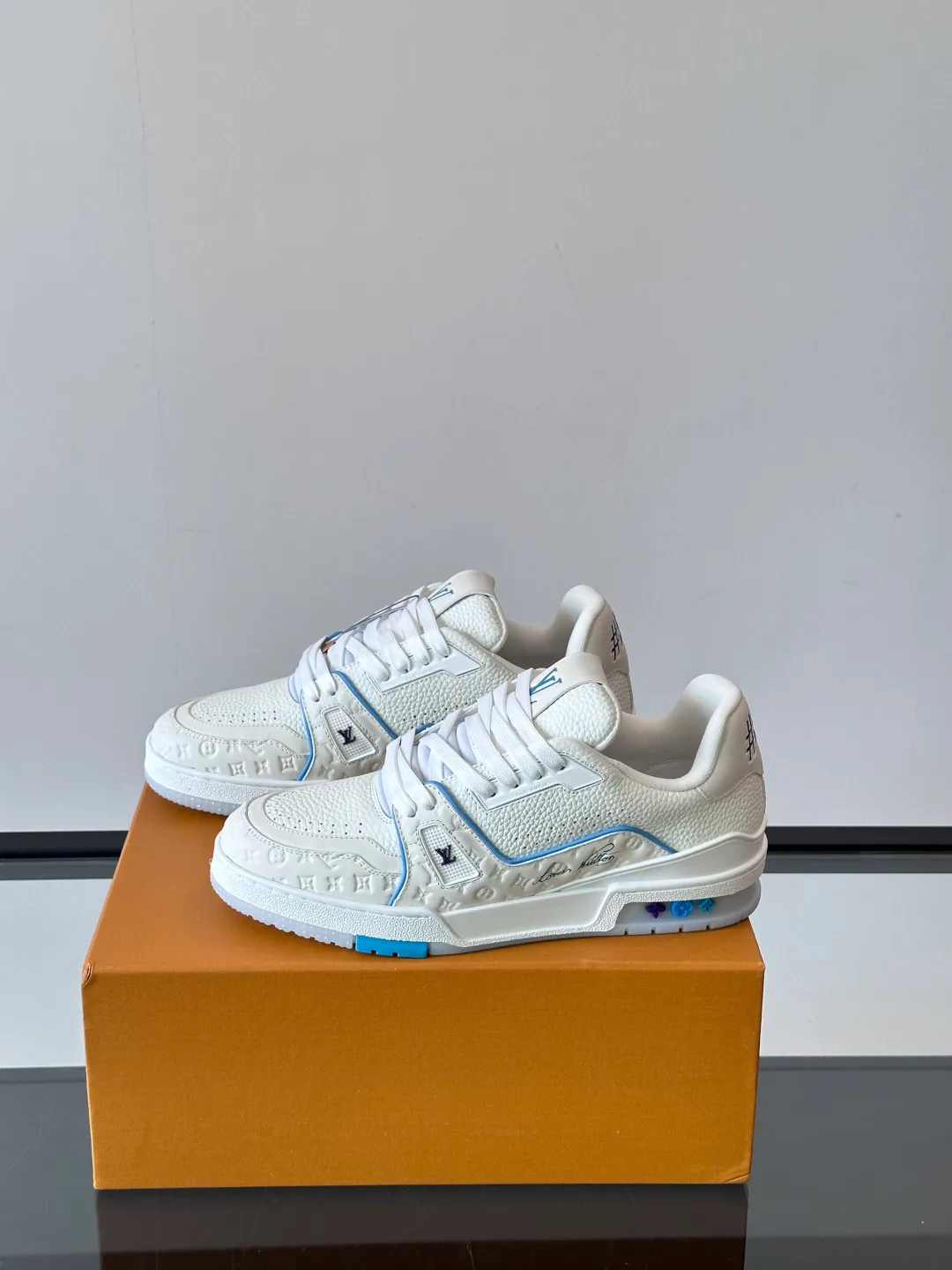 Кроссовки Мужские Louis Vuitton 13182429