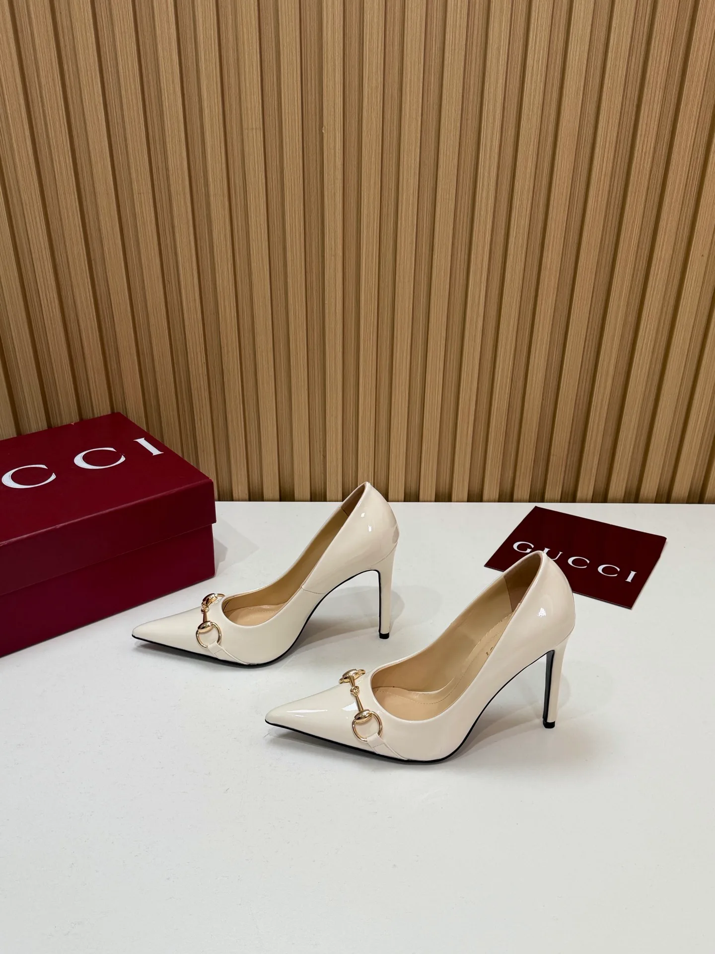 Туфли Женские Gucci 18245473