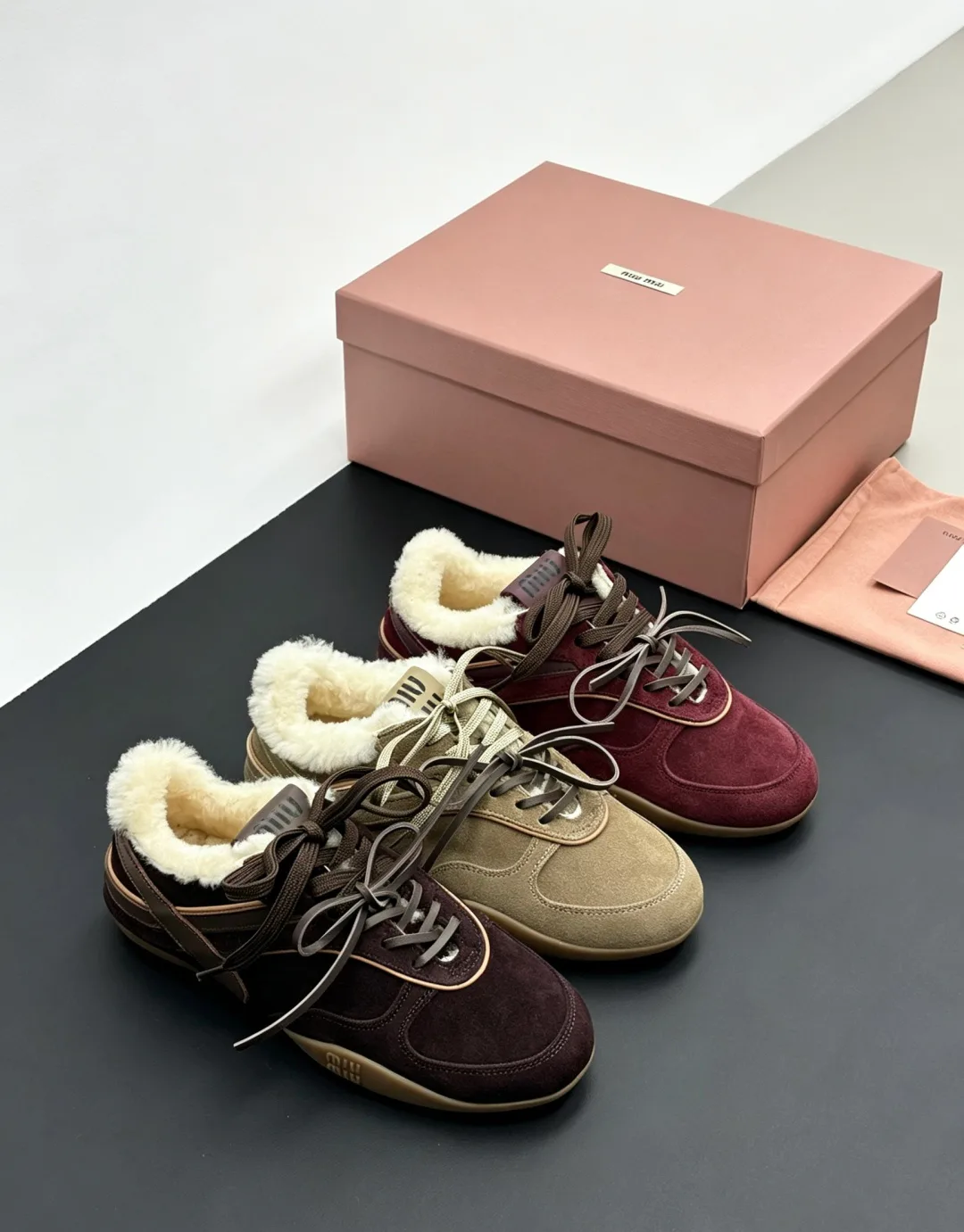 Кроссовки Женские Miu Miu 18223964