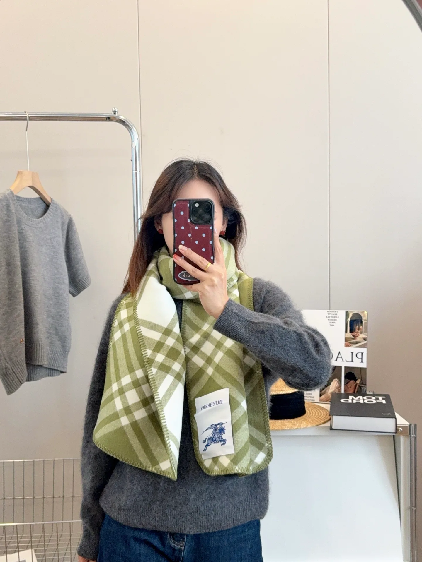 Шарфы Burberry 18002974