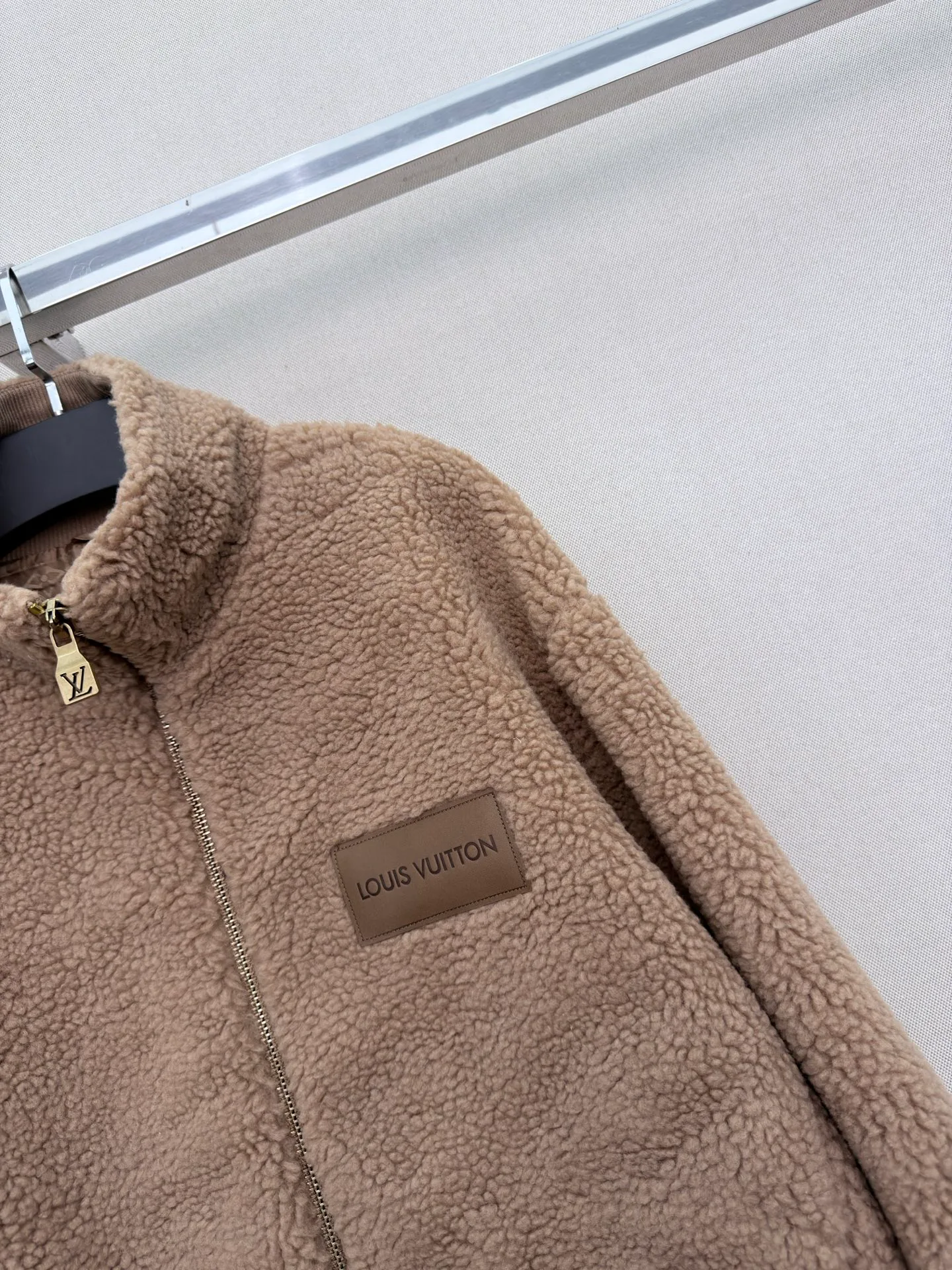 Куртки И Пуховики Женские Louis Vuitton 19981715