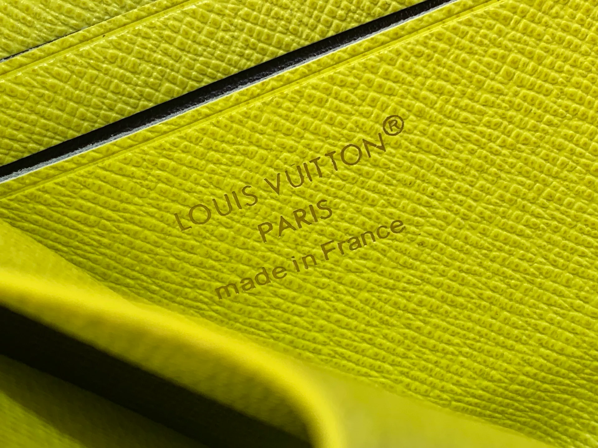 Клатчи Женские Louis Vuitton 13582758