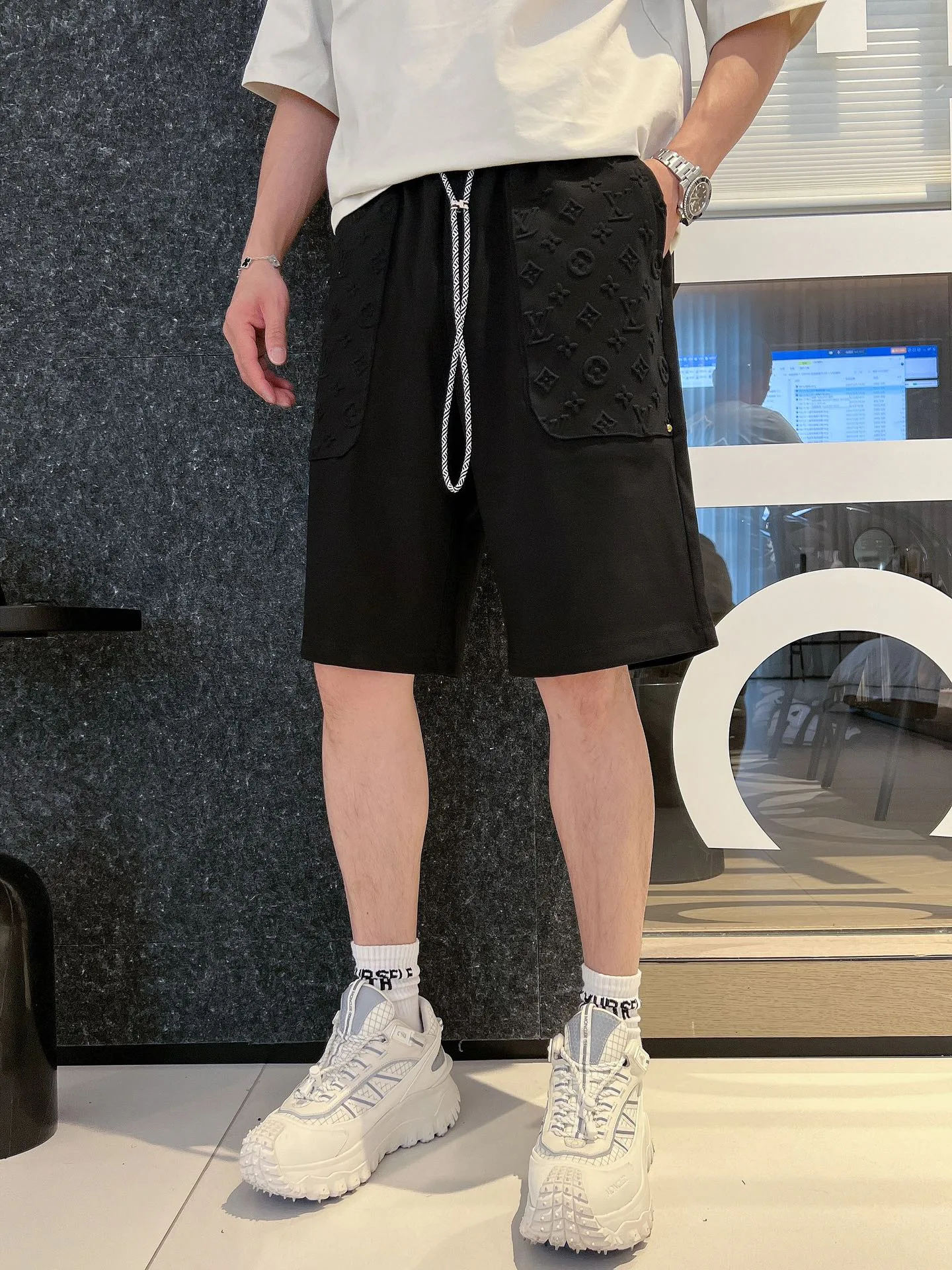 Шорты Мужские Louis Vuitton 13479624