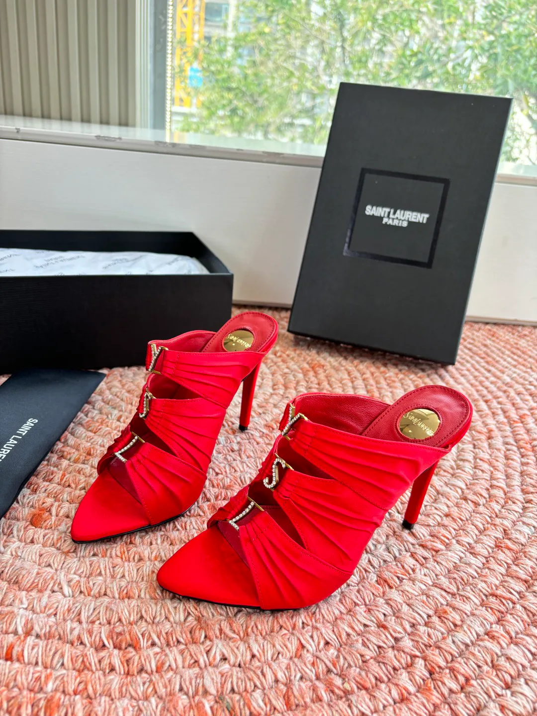 Босоножки Женские Saint Laurent 10211617