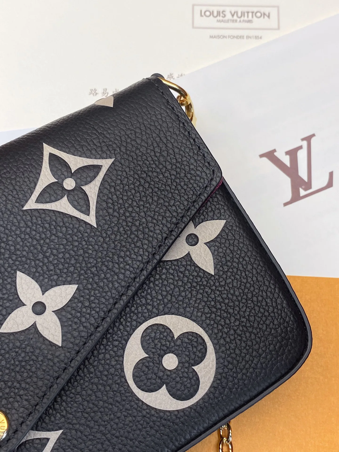 Сумки На Ремне Женские Louis Vuitton 151148
