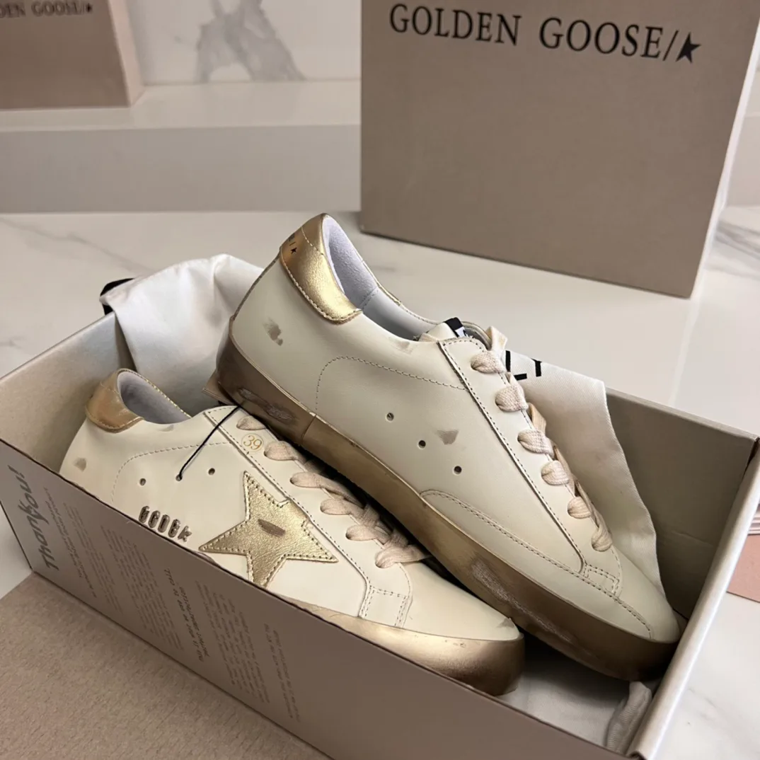 Кроссовки Женские Golden Goose 16995663