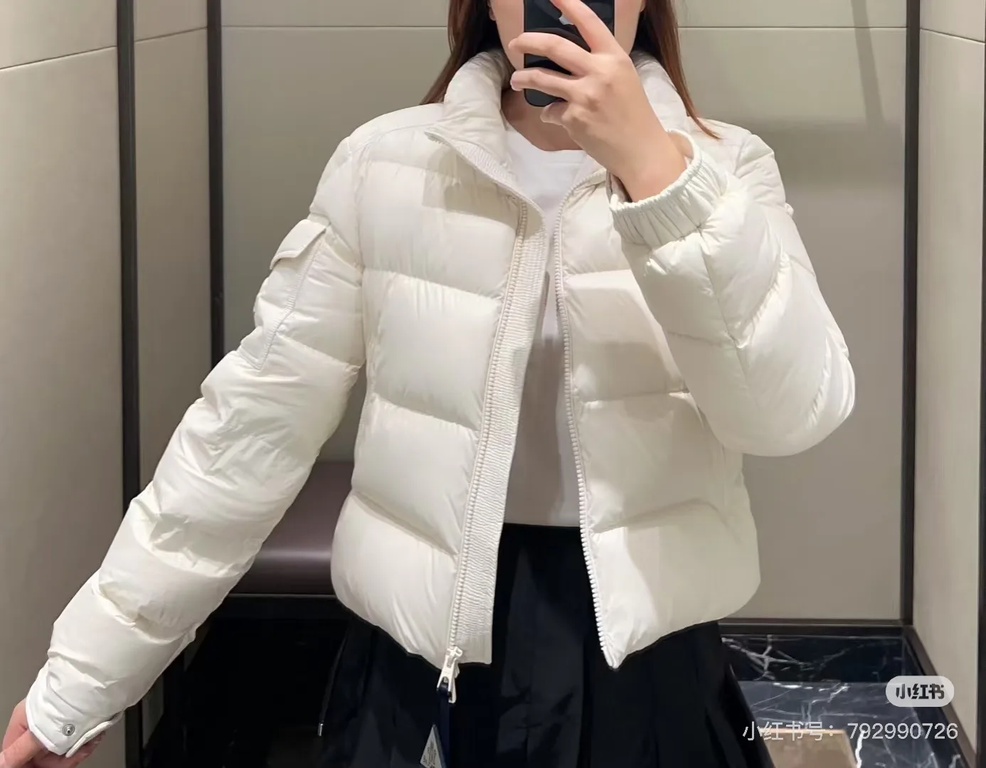 Куртки И Пуховики Женские Moncler 845045