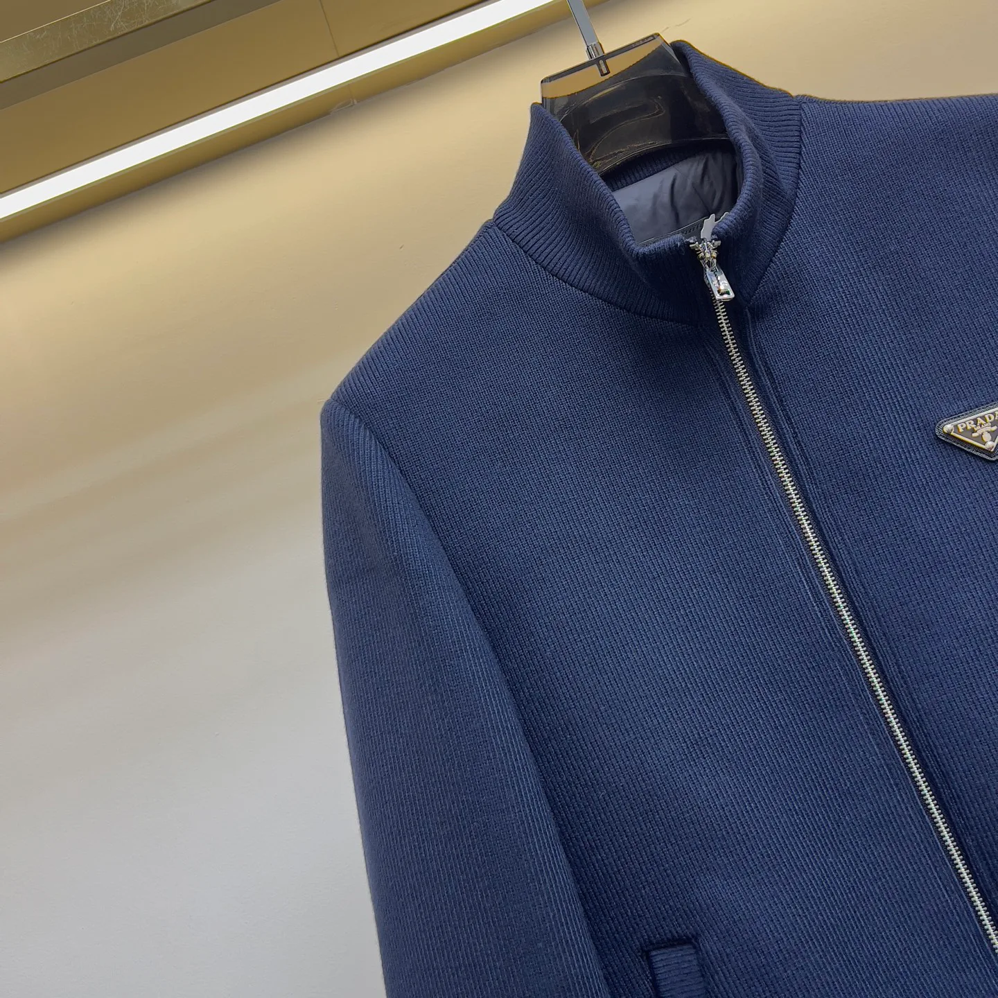 Куртки И Пуховики Женские Prada 844171